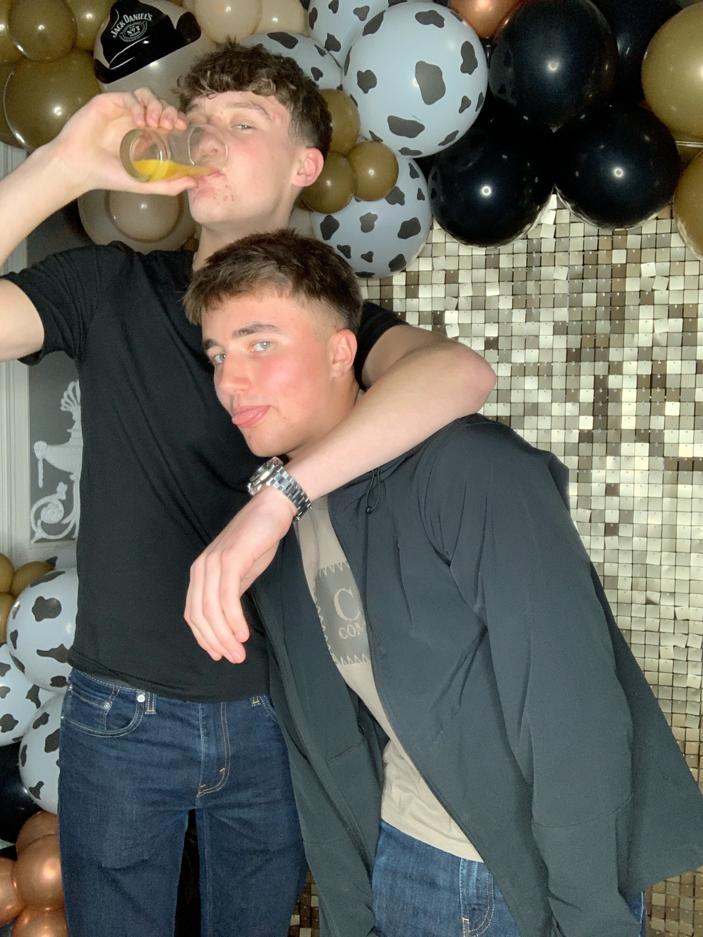 Saltmarshe Staff party  | View more photos from the event at gallery.magicimages.uk/u/MagicImages/Saltmarshe-Staff-party