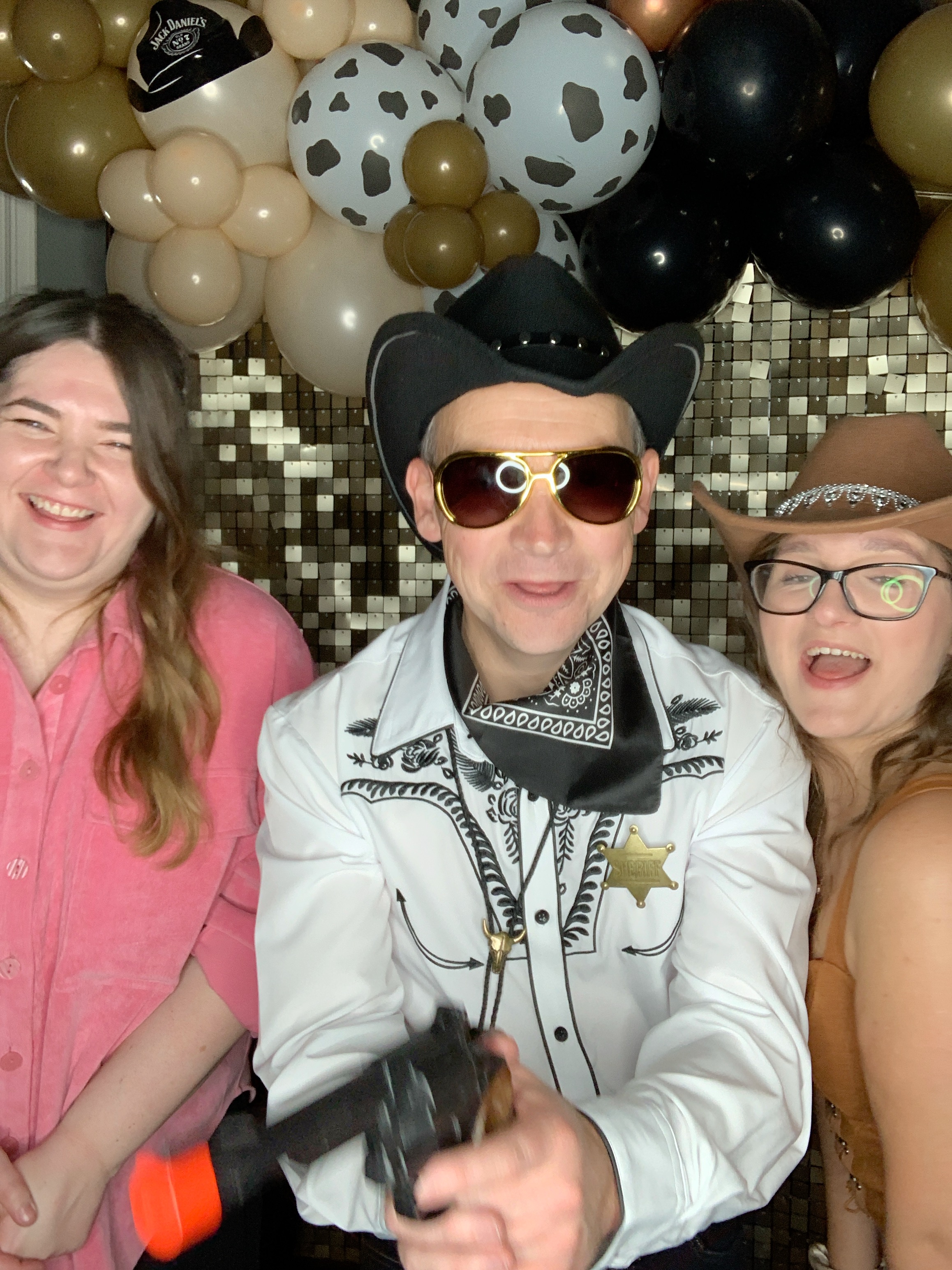 Saltmarshe Staff party  | View more photos from the event at gallery.magicimages.uk/u/MagicImages/Saltmarshe-Staff-party