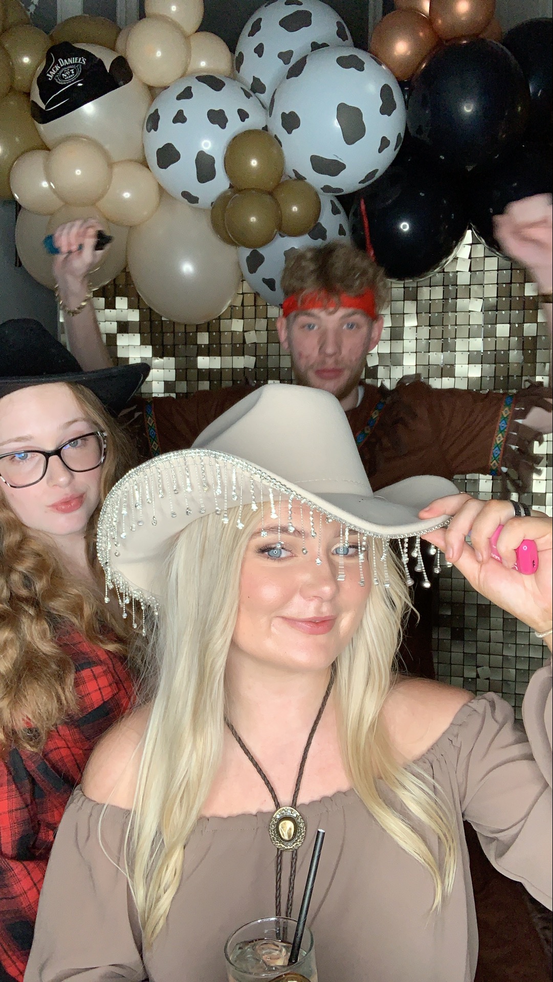 Saltmarshe Staff party  | View more photos from the event at gallery.magicimages.uk/u/MagicImages/Saltmarshe-Staff-party