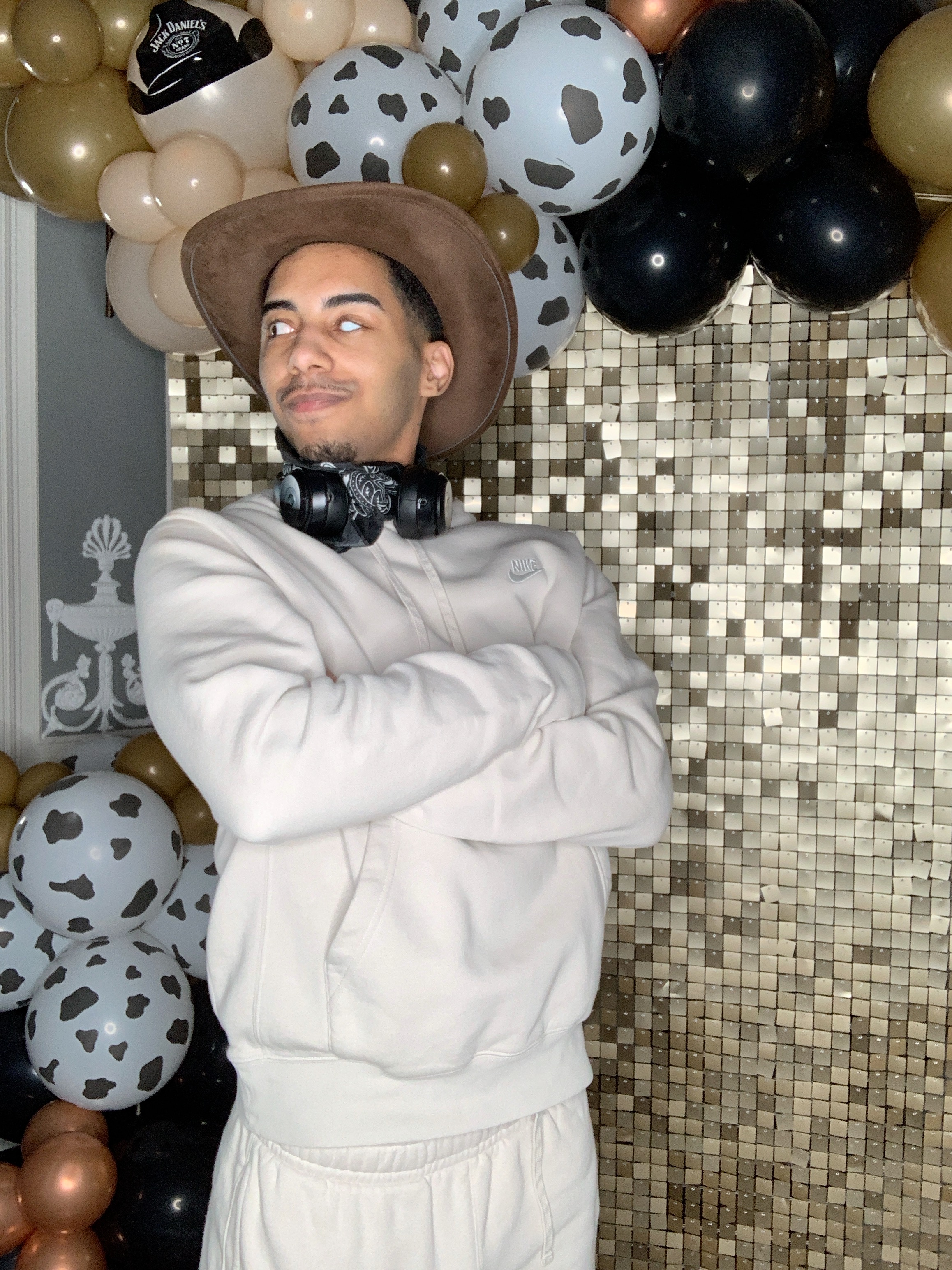 Saltmarshe Staff party  | View more photos from the event at gallery.magicimages.uk/u/MagicImages/Saltmarshe-Staff-party