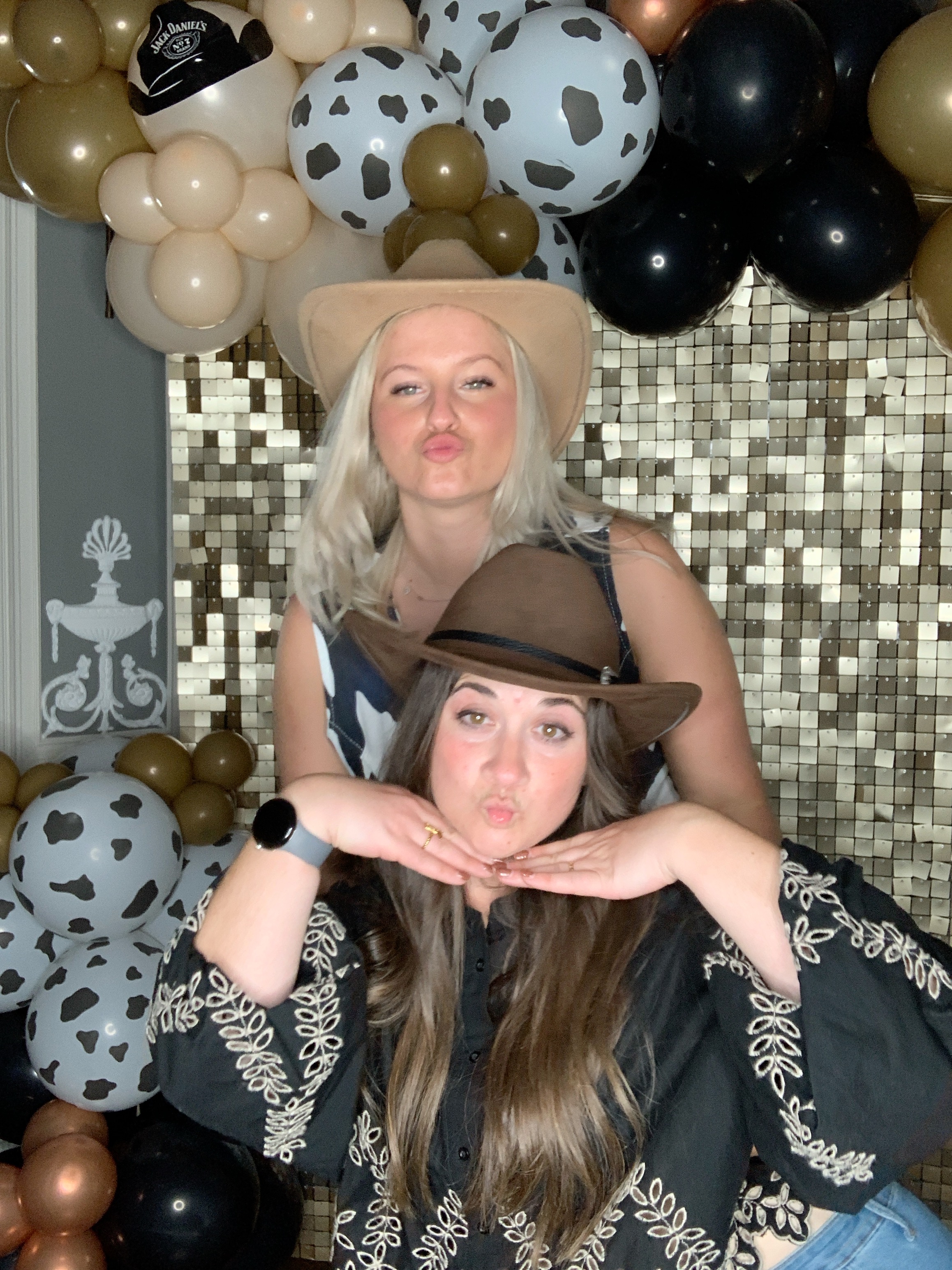 Saltmarshe Staff party  | View more photos from the event at gallery.magicimages.uk/u/MagicImages/Saltmarshe-Staff-party