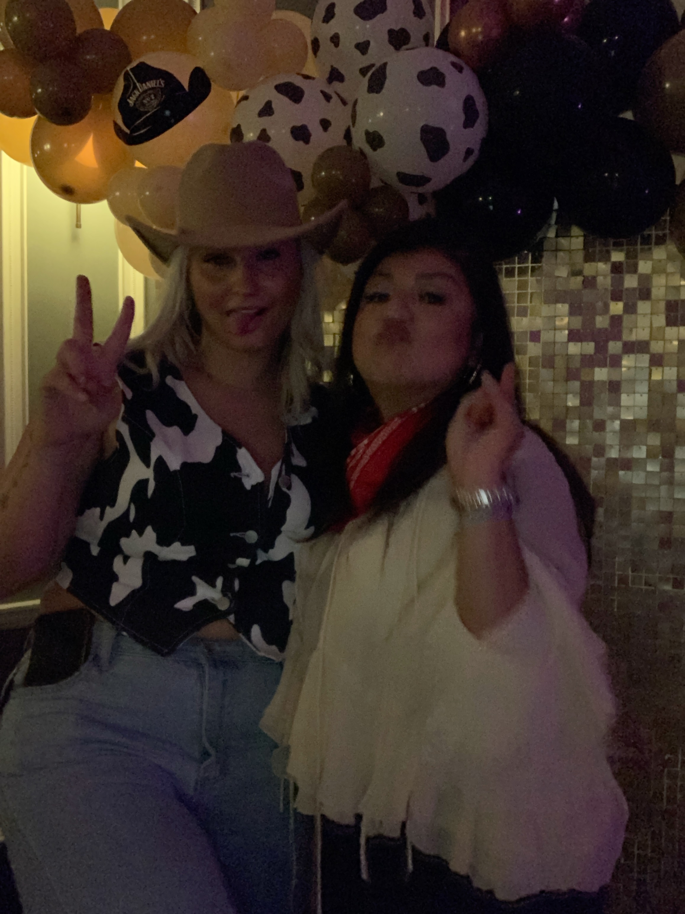 Saltmarshe Staff party  | View more photos from the event at gallery.magicimages.uk/u/MagicImages/Saltmarshe-Staff-party