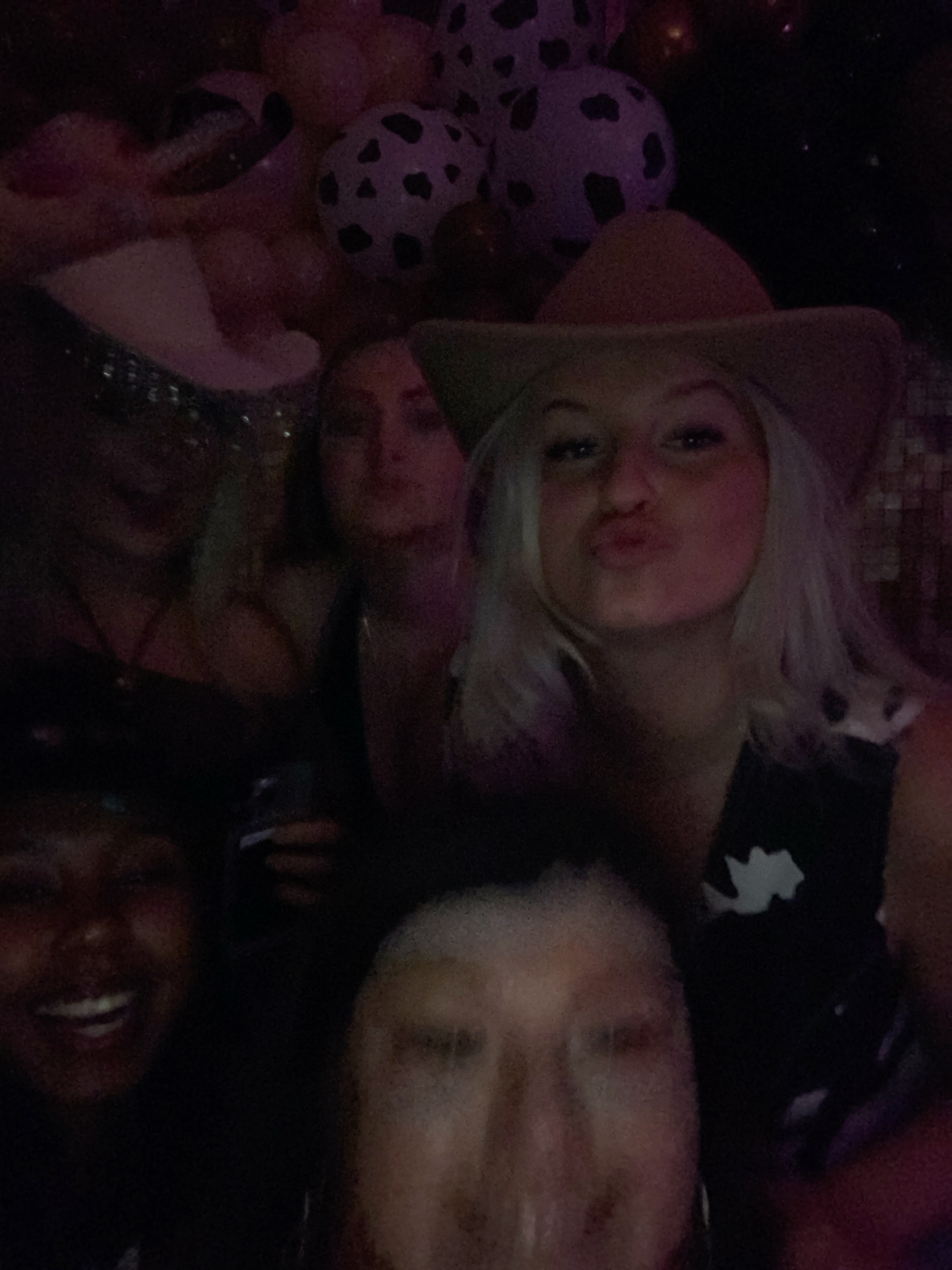 Saltmarshe Staff party  | View more photos from the event at gallery.magicimages.uk/u/MagicImages/Saltmarshe-Staff-party