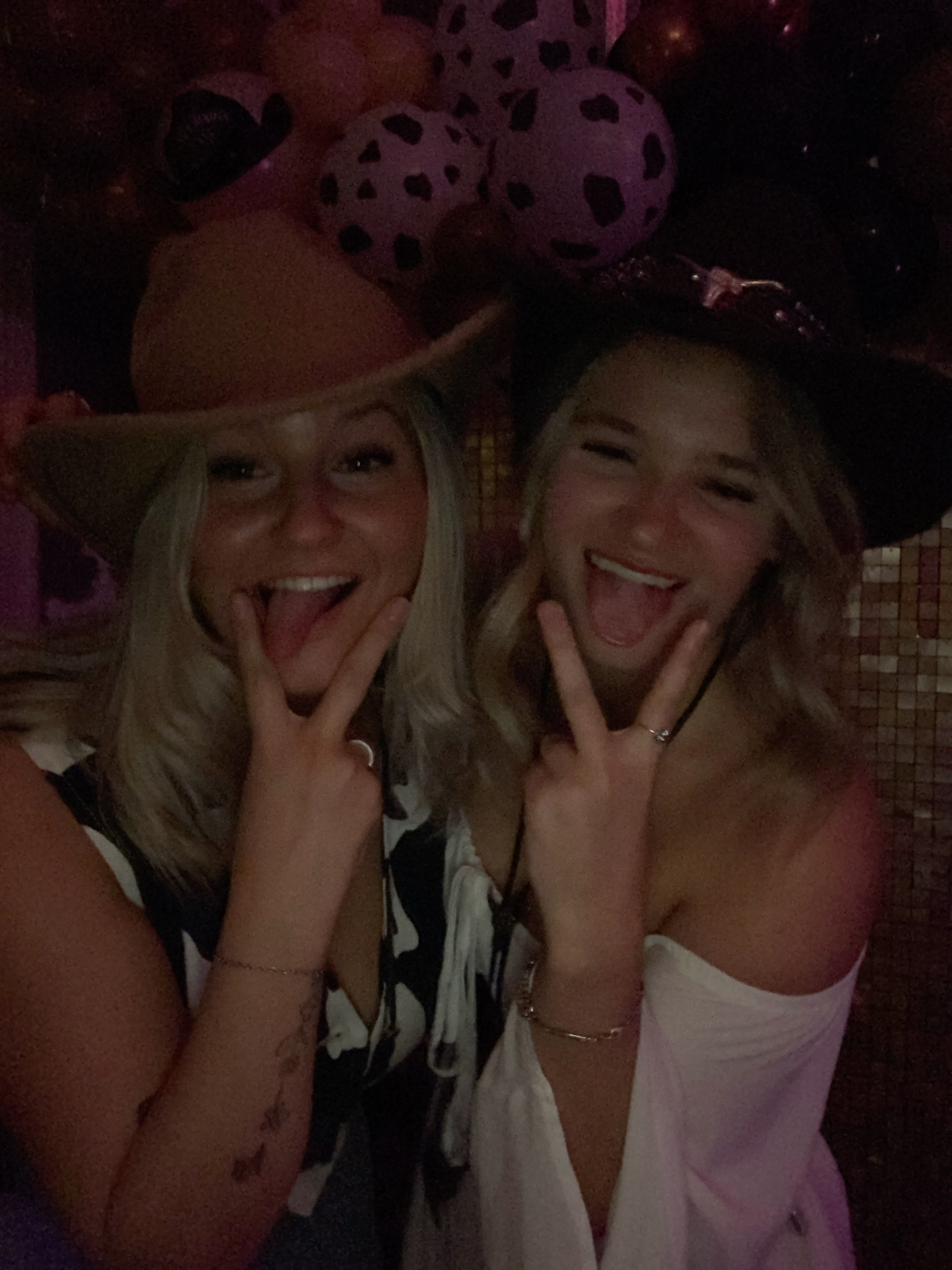 Saltmarshe Staff party  | View more photos from the event at gallery.magicimages.uk/u/MagicImages/Saltmarshe-Staff-party