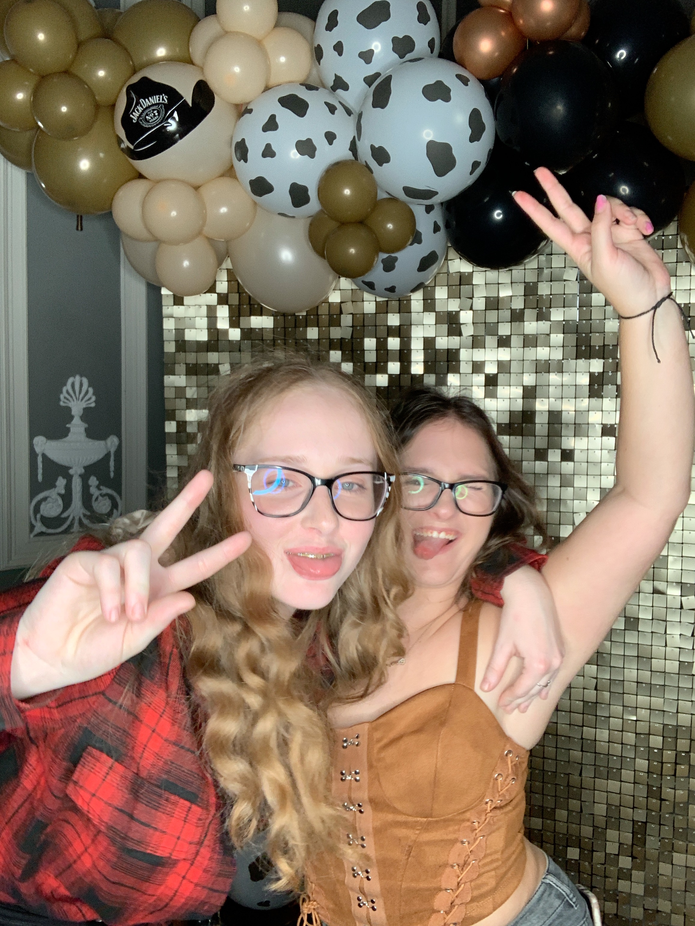 Saltmarshe Staff party  | View more photos from the event at gallery.magicimages.uk/u/MagicImages/Saltmarshe-Staff-party