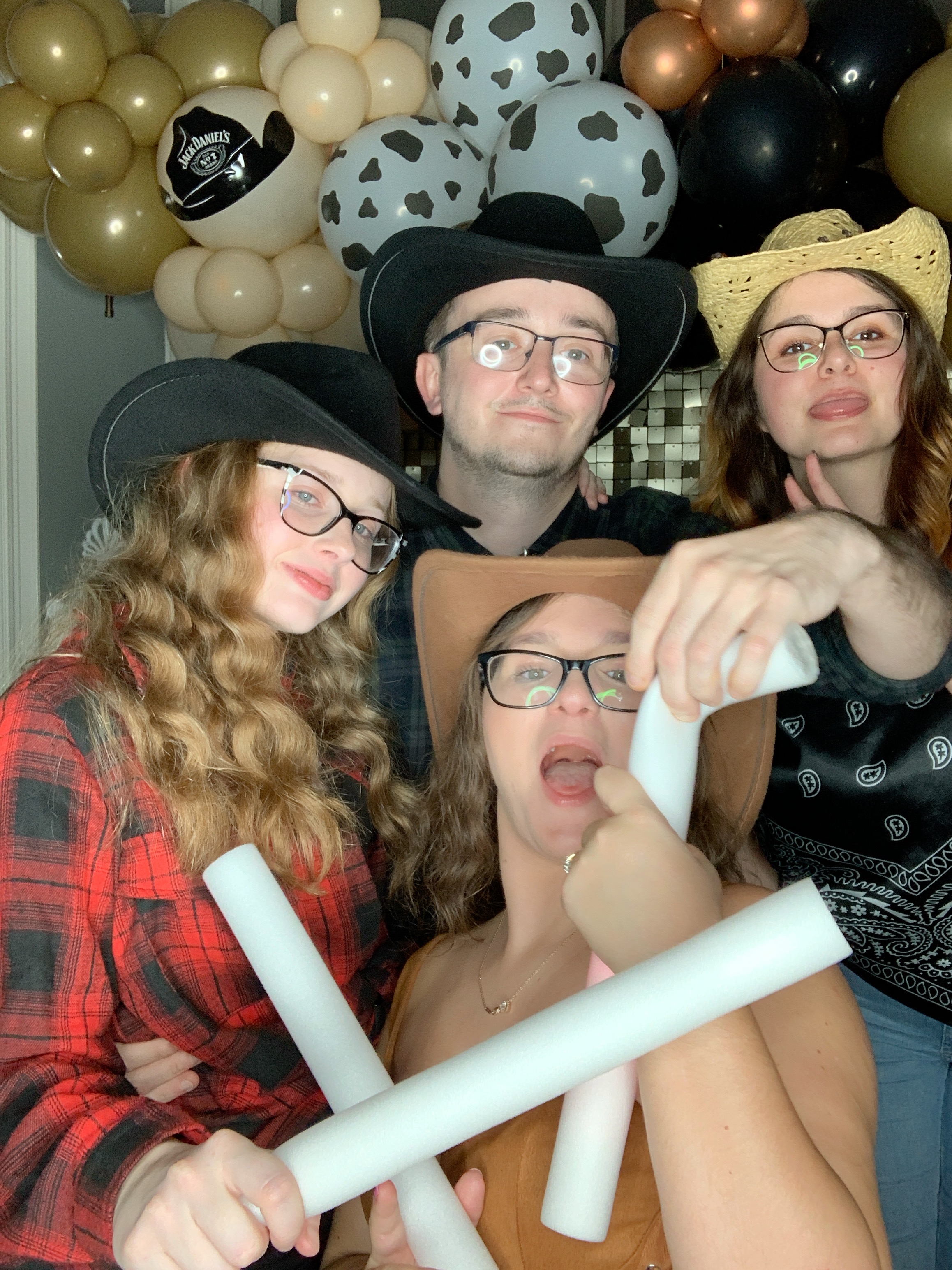 Saltmarshe Staff party  | View more photos from the event at gallery.magicimages.uk/u/MagicImages/Saltmarshe-Staff-party