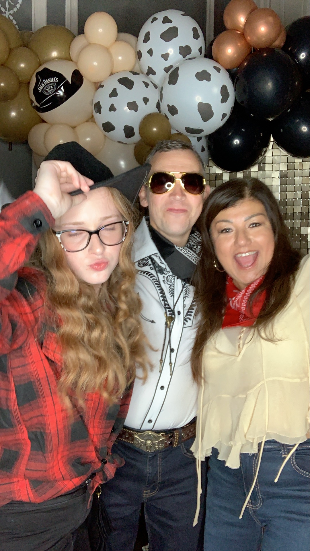 Saltmarshe Staff party  | View more photos from the event at gallery.magicimages.uk/u/MagicImages/Saltmarshe-Staff-party