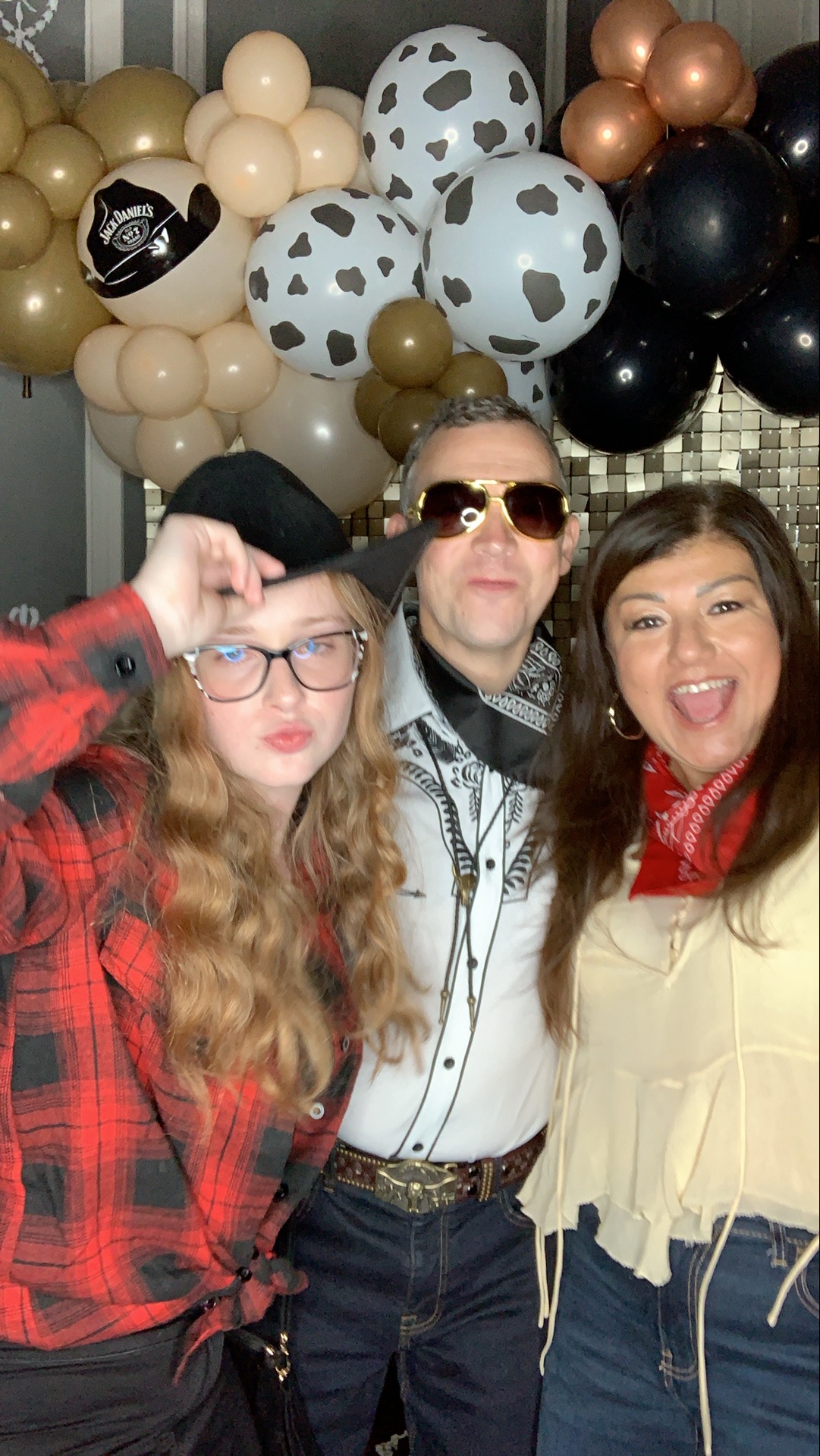 Saltmarshe Staff party  | View more photos from the event at gallery.magicimages.uk/u/MagicImages/Saltmarshe-Staff-party