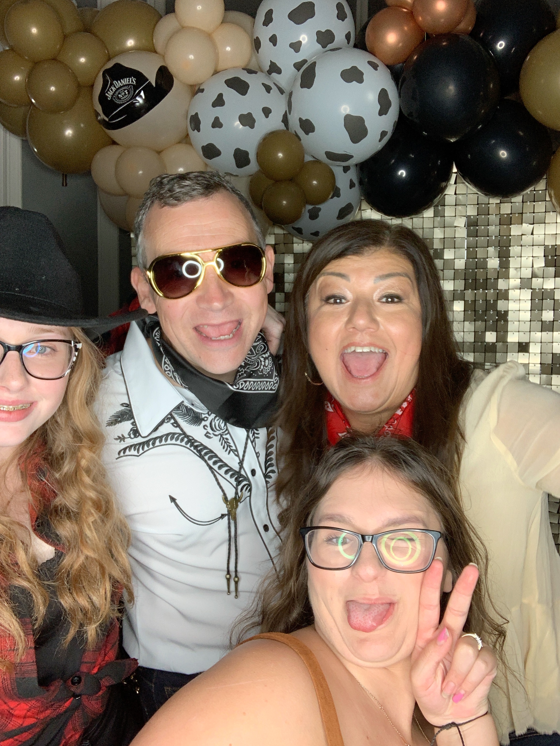 Saltmarshe Staff party  | View more photos from the event at gallery.magicimages.uk/u/MagicImages/Saltmarshe-Staff-party