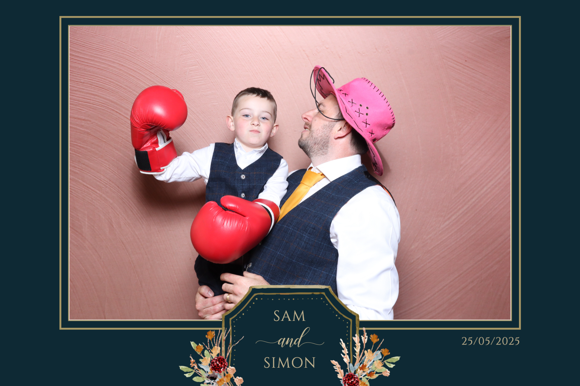 Sam & Simon  | View more photos from the event at gallery.magicimages.uk/u/MagicImages/Sam-Simon