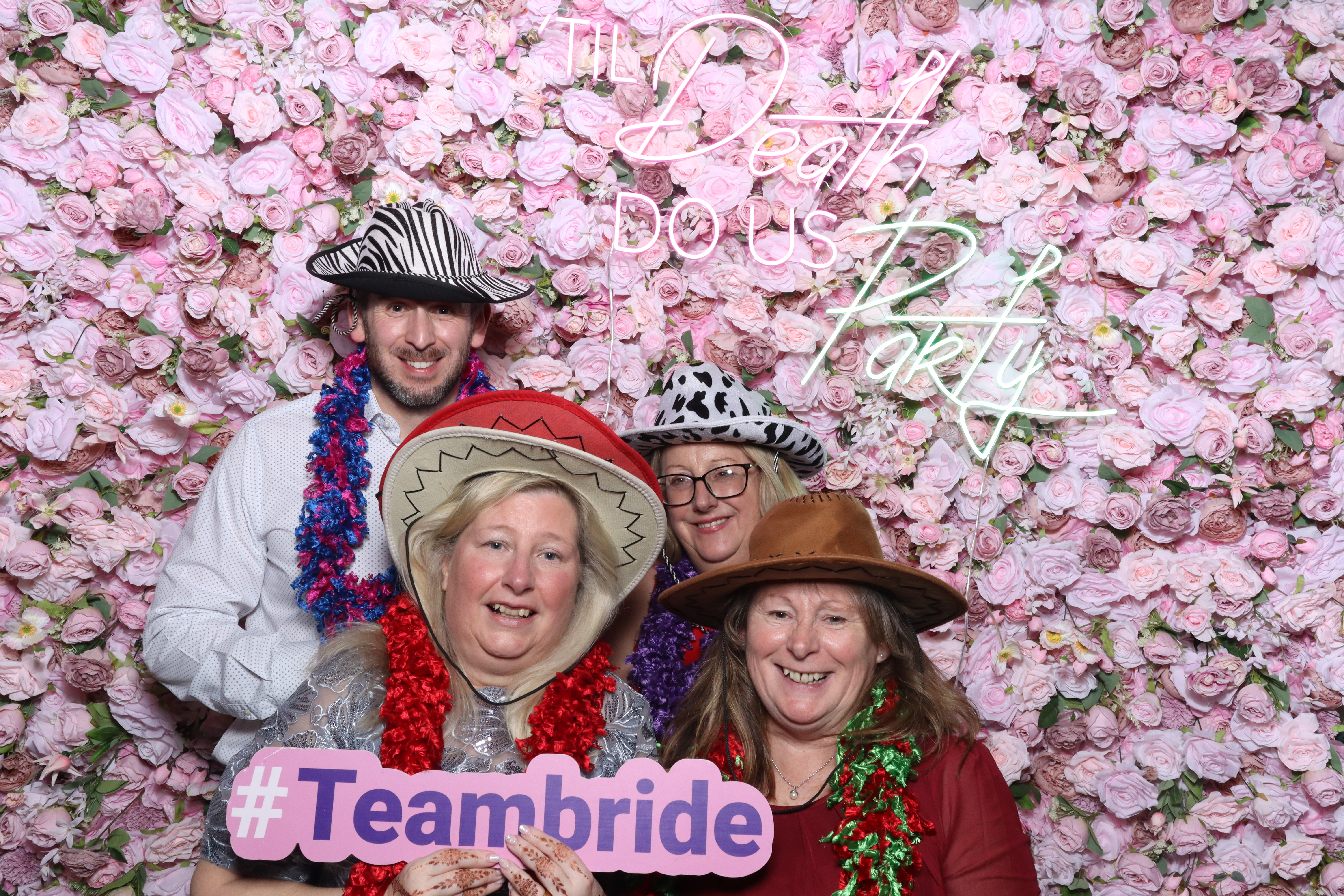 Shahanna and Taylor | View more photos from the event at gallery.magicimages.uk/u/MagicImages/Shahanna-and-Taylor