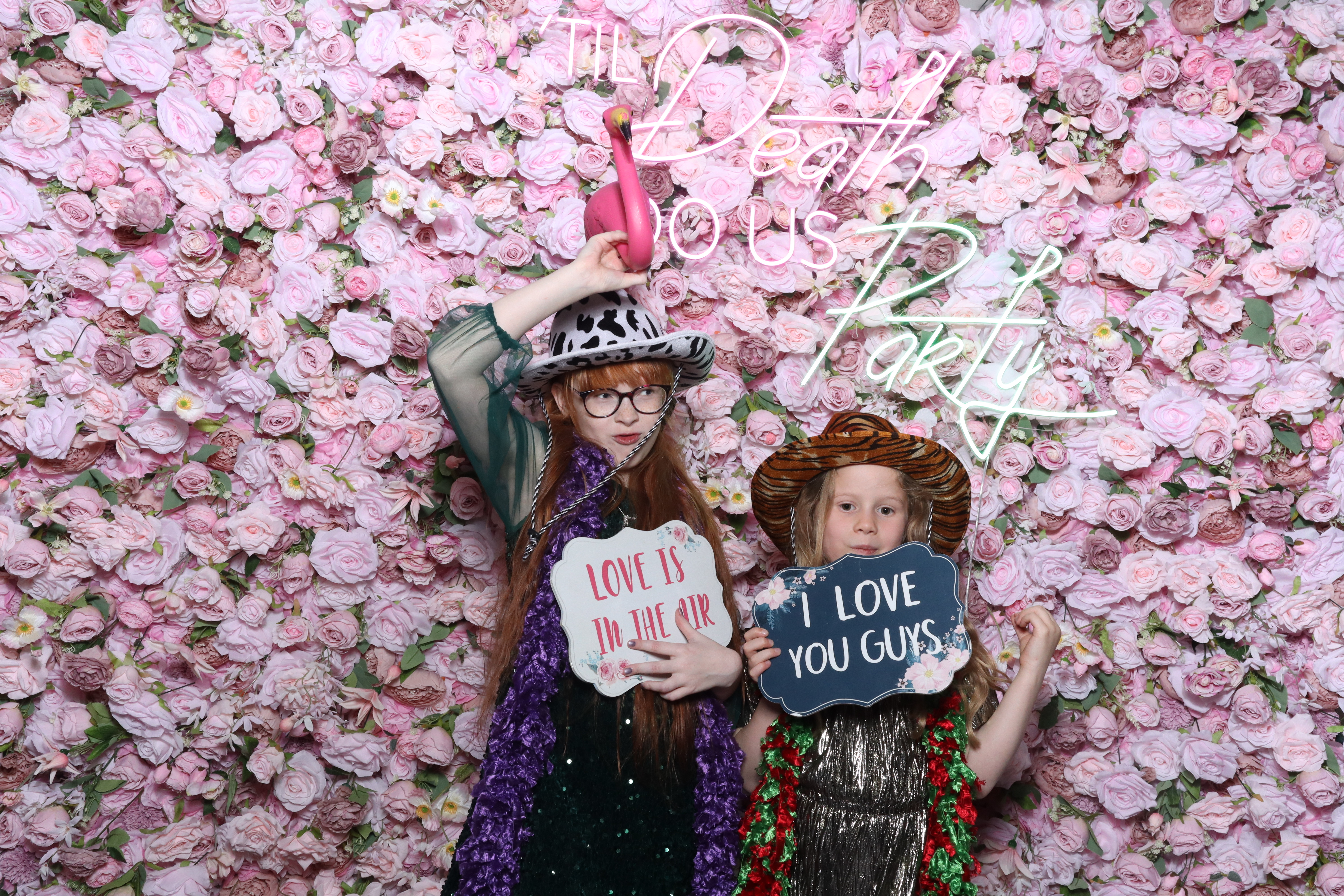 Shahanna and Taylor | View more photos from the event at gallery.magicimages.uk/u/MagicImages/Shahanna-and-Taylor