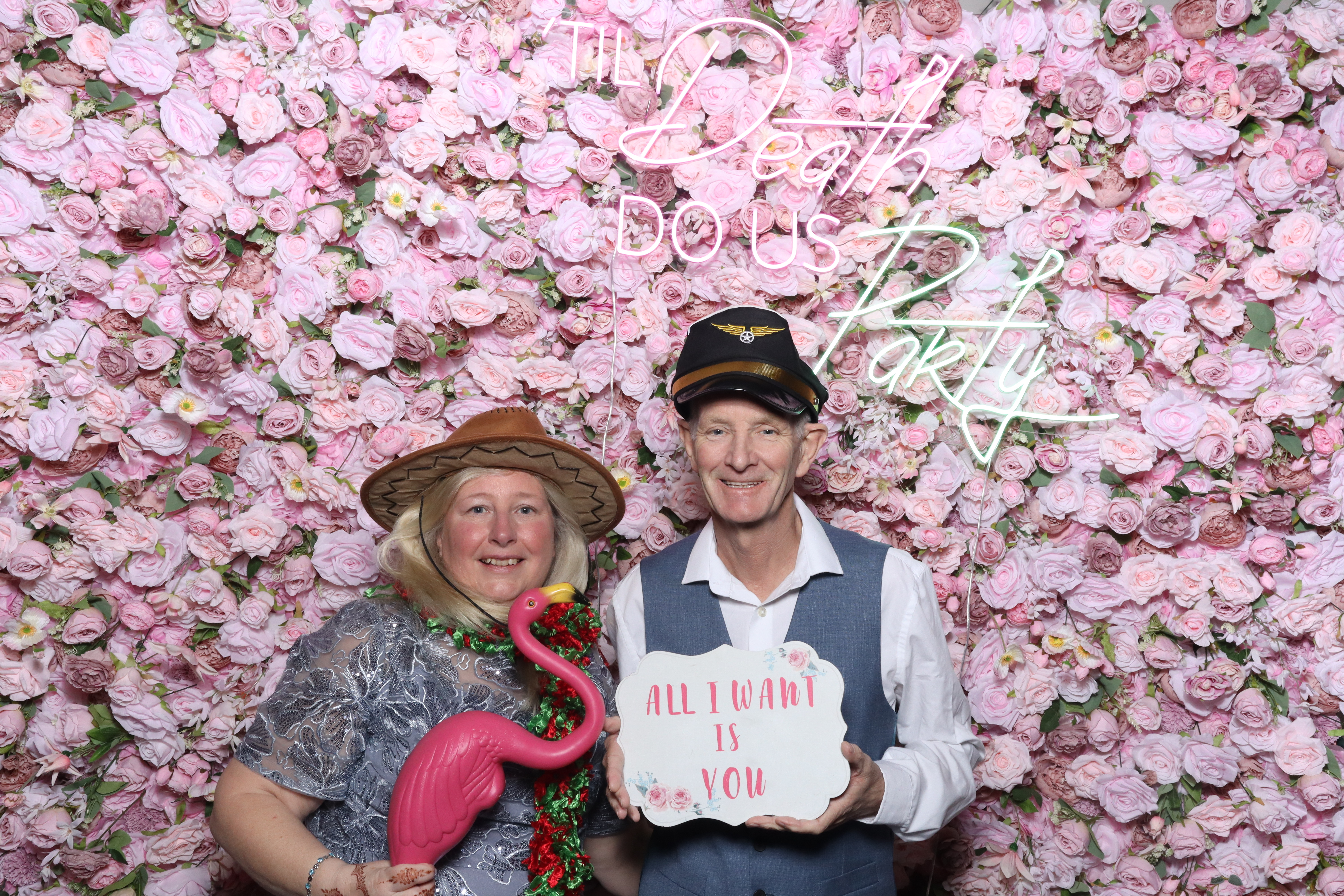 Shahanna and Taylor | View more photos from the event at gallery.magicimages.uk/u/MagicImages/Shahanna-and-Taylor