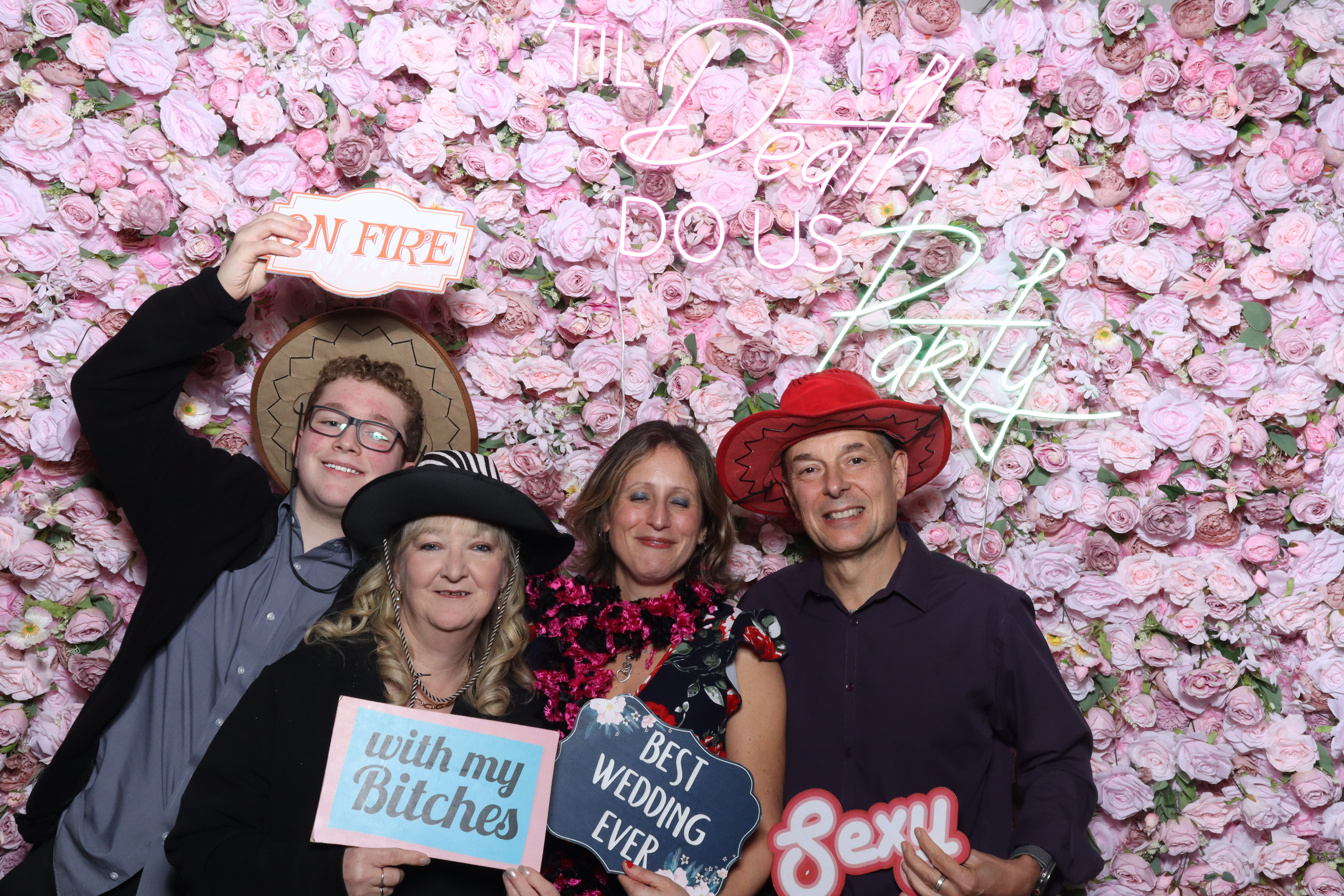 Shahanna and Taylor | View more photos from the event at gallery.magicimages.uk/u/MagicImages/Shahanna-and-Taylor