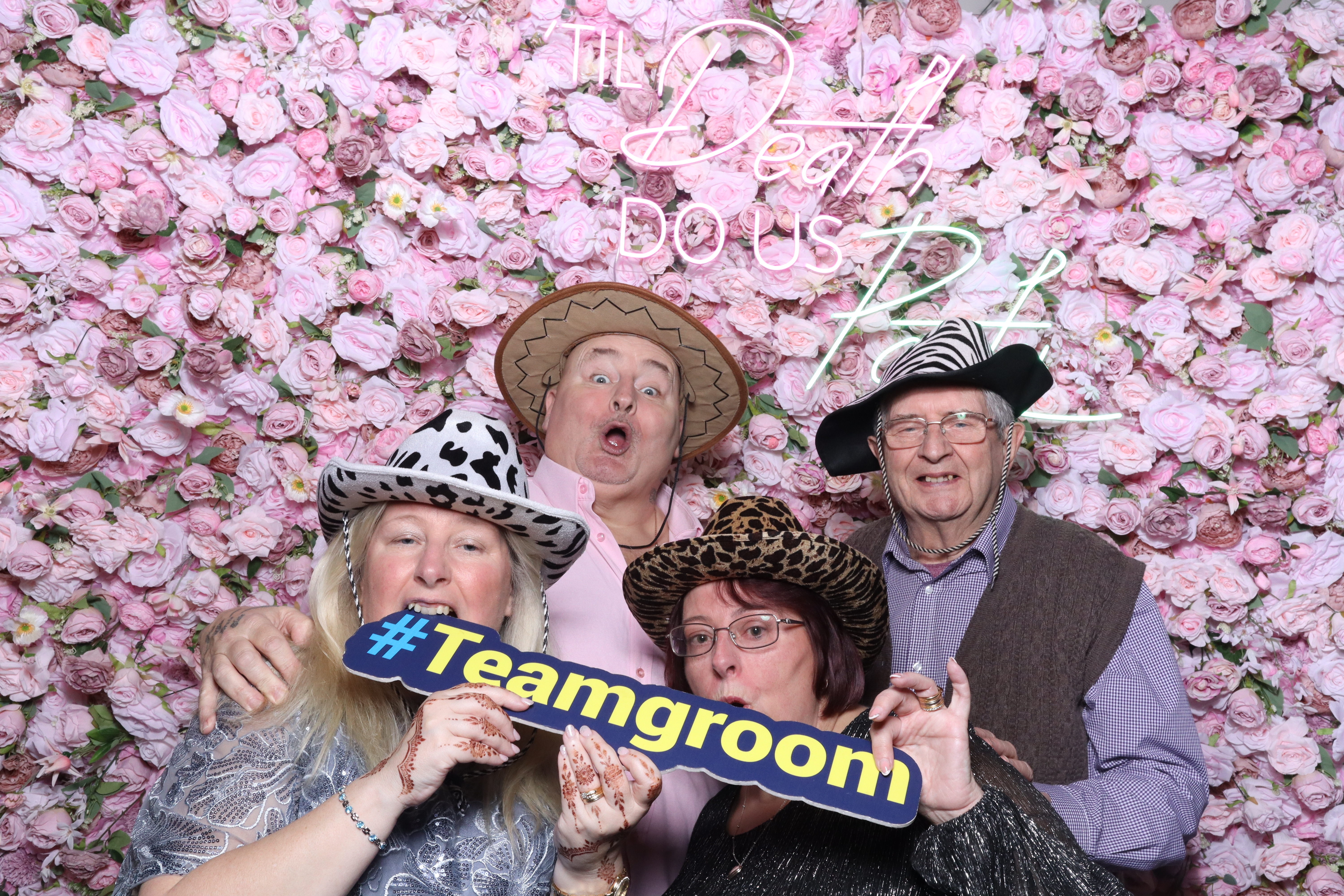 Shahanna and Taylor | View more photos from the event at gallery.magicimages.uk/u/MagicImages/Shahanna-and-Taylor