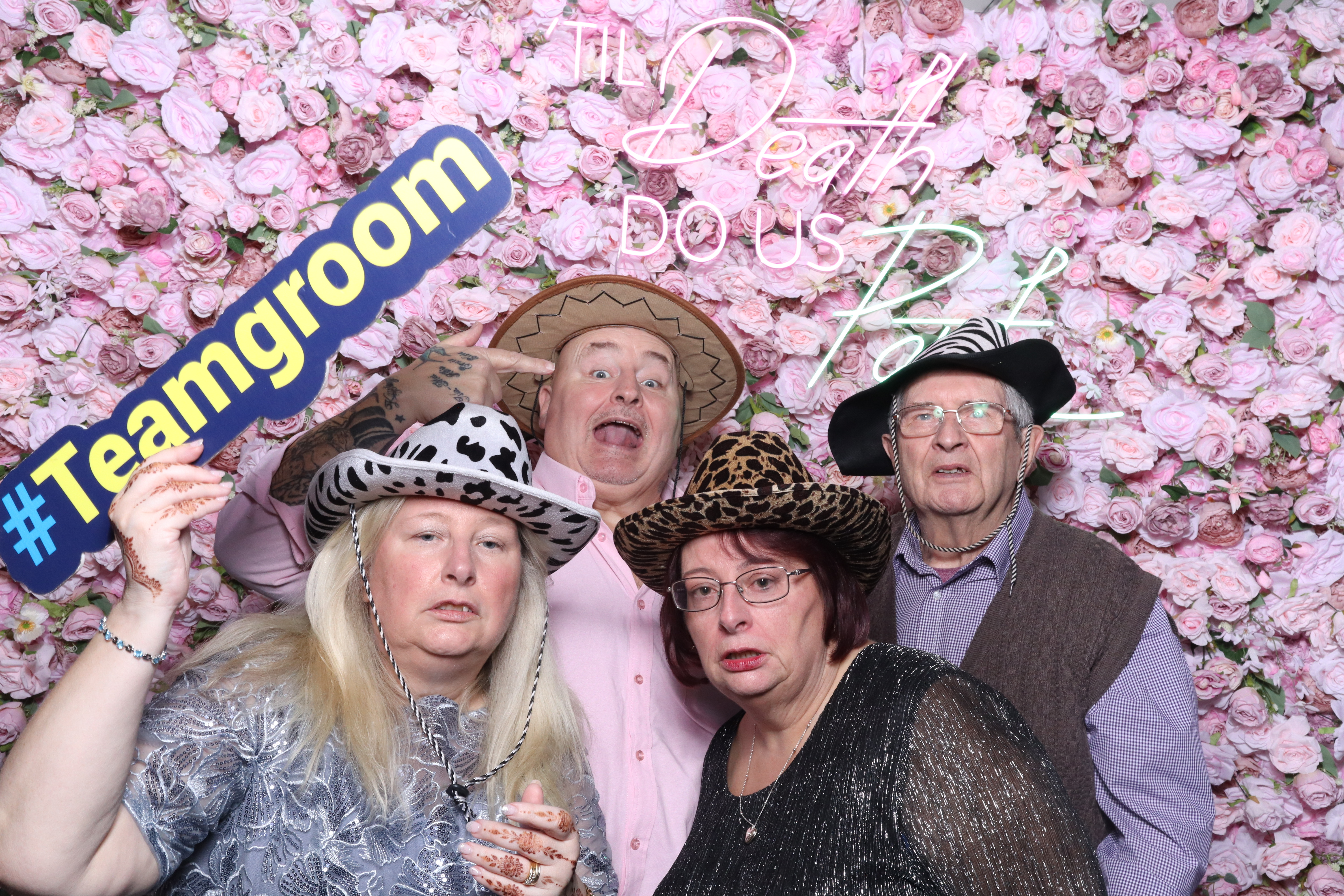 Shahanna and Taylor | View more photos from the event at gallery.magicimages.uk/u/MagicImages/Shahanna-and-Taylor