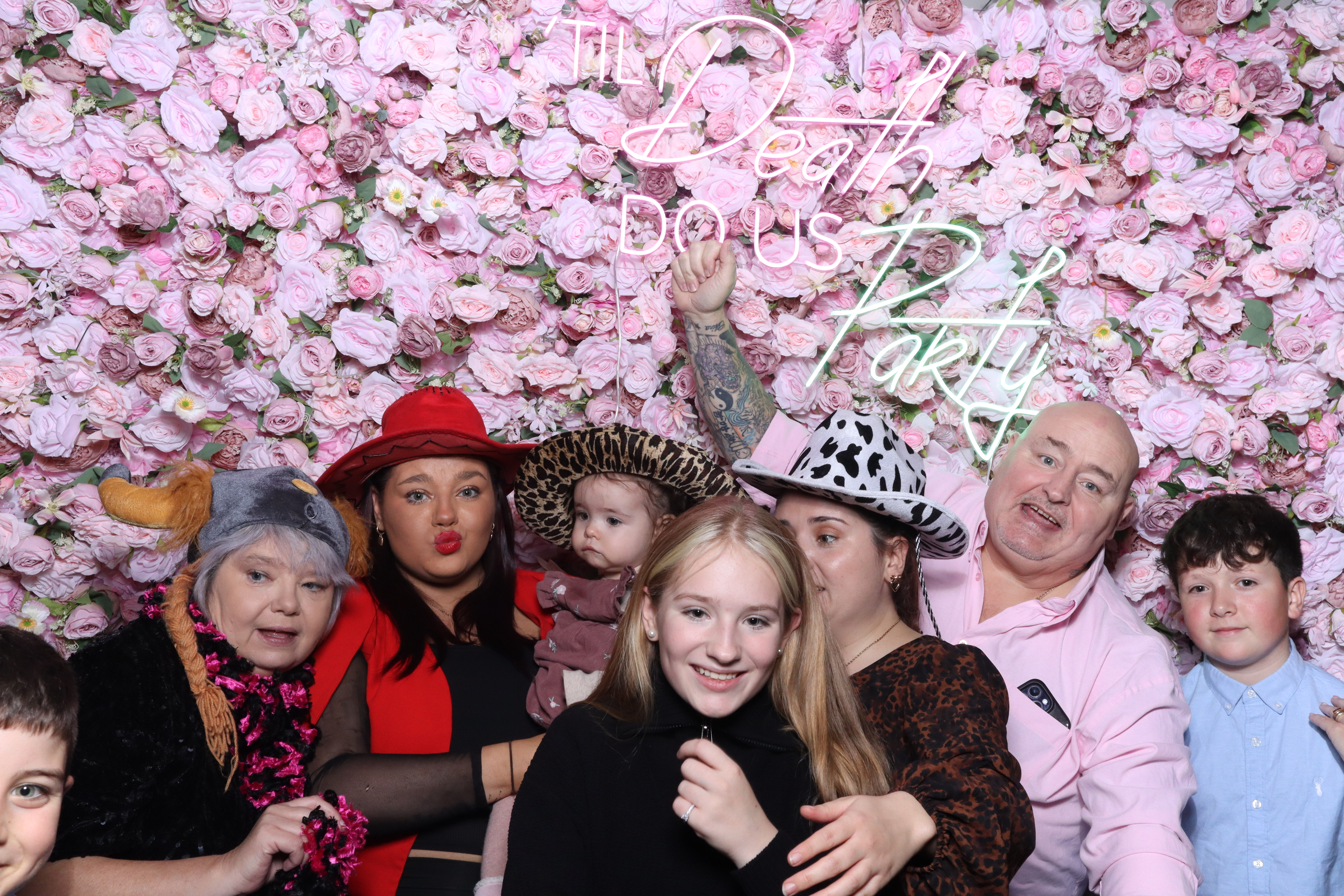 Shahanna and Taylor | View more photos from the event at gallery.magicimages.uk/u/MagicImages/Shahanna-and-Taylor