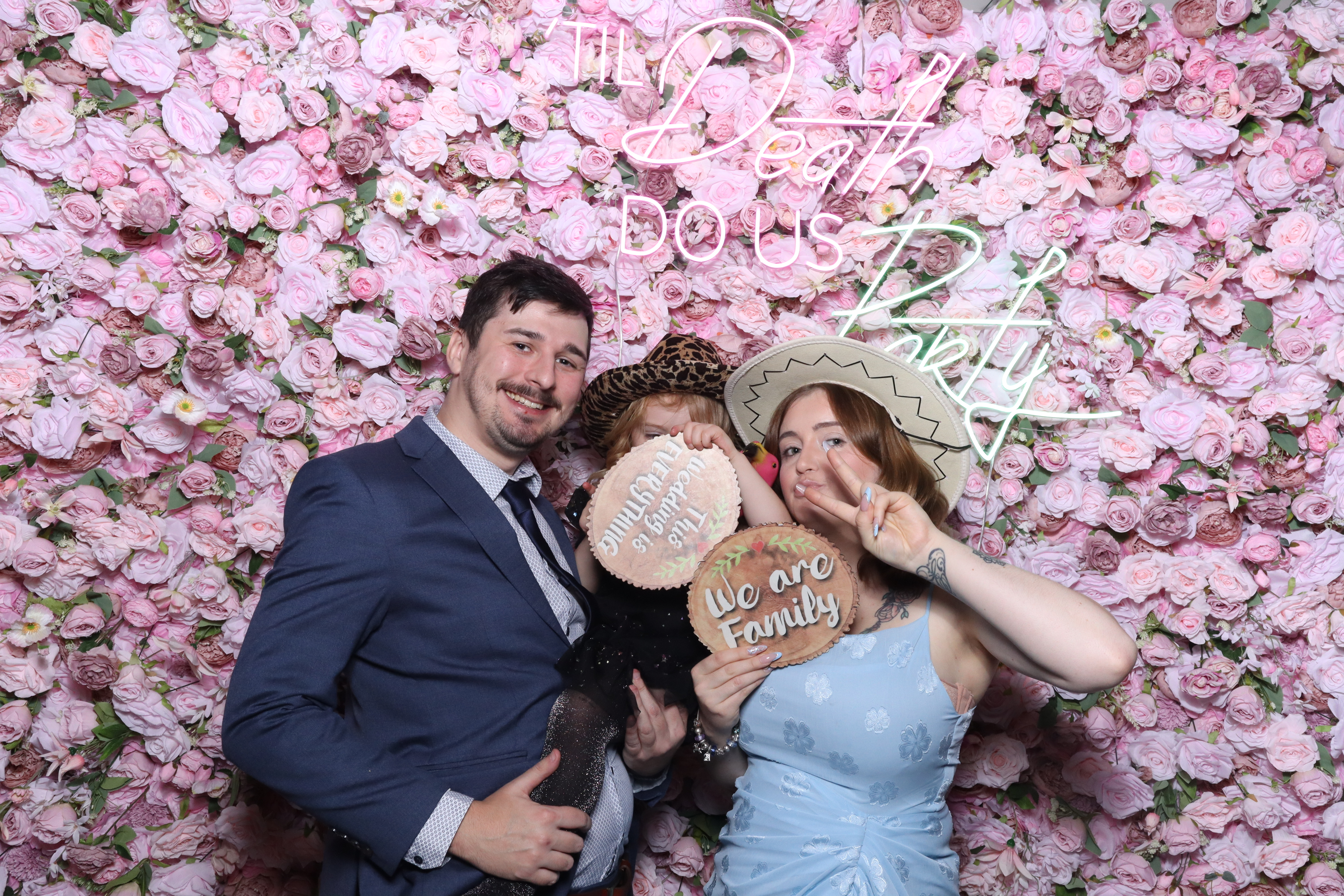 Shahanna and Taylor | View more photos from the event at gallery.magicimages.uk/u/MagicImages/Shahanna-and-Taylor