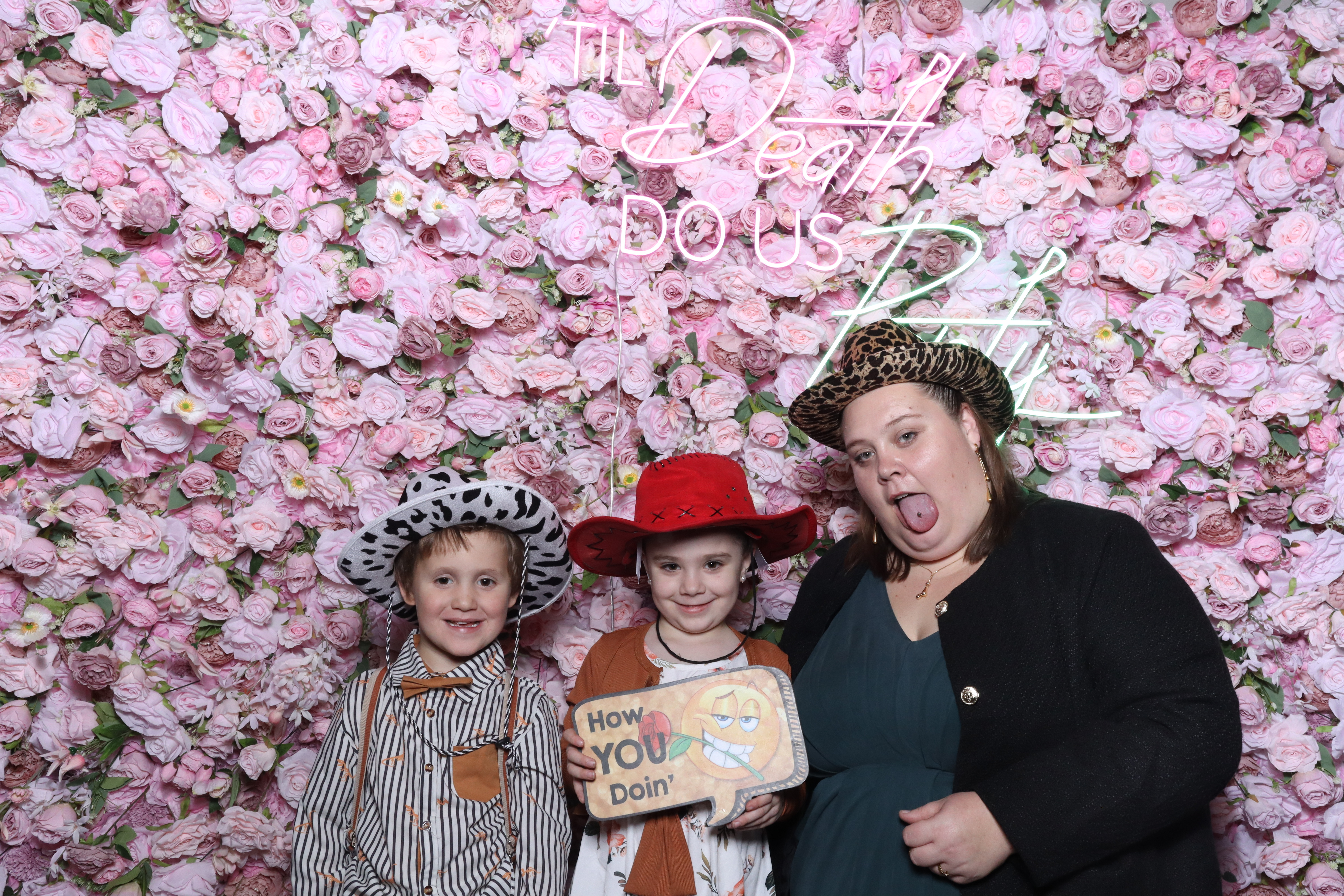 Shahanna and Taylor | View more photos from the event at gallery.magicimages.uk/u/MagicImages/Shahanna-and-Taylor