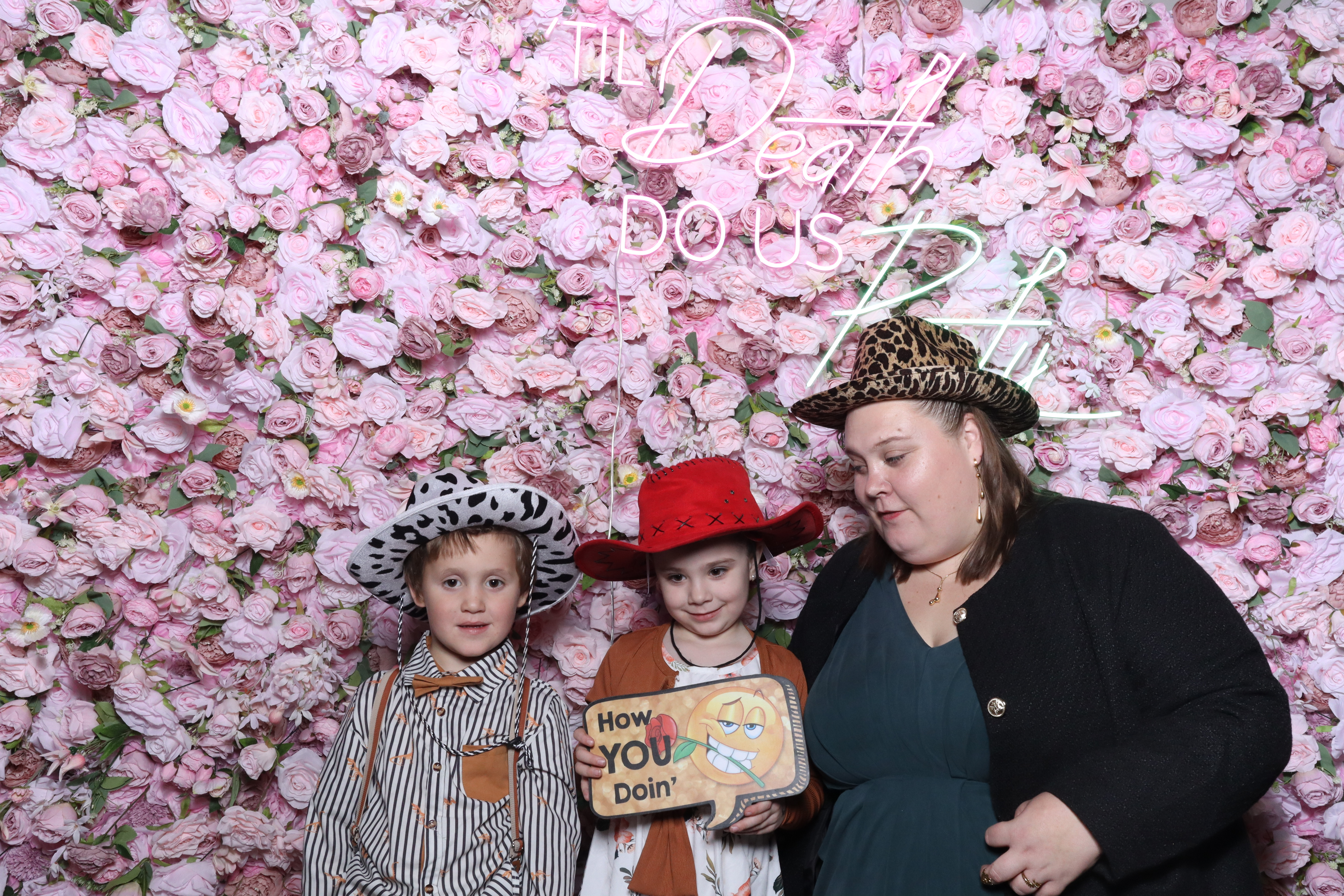 Shahanna and Taylor | View more photos from the event at gallery.magicimages.uk/u/MagicImages/Shahanna-and-Taylor