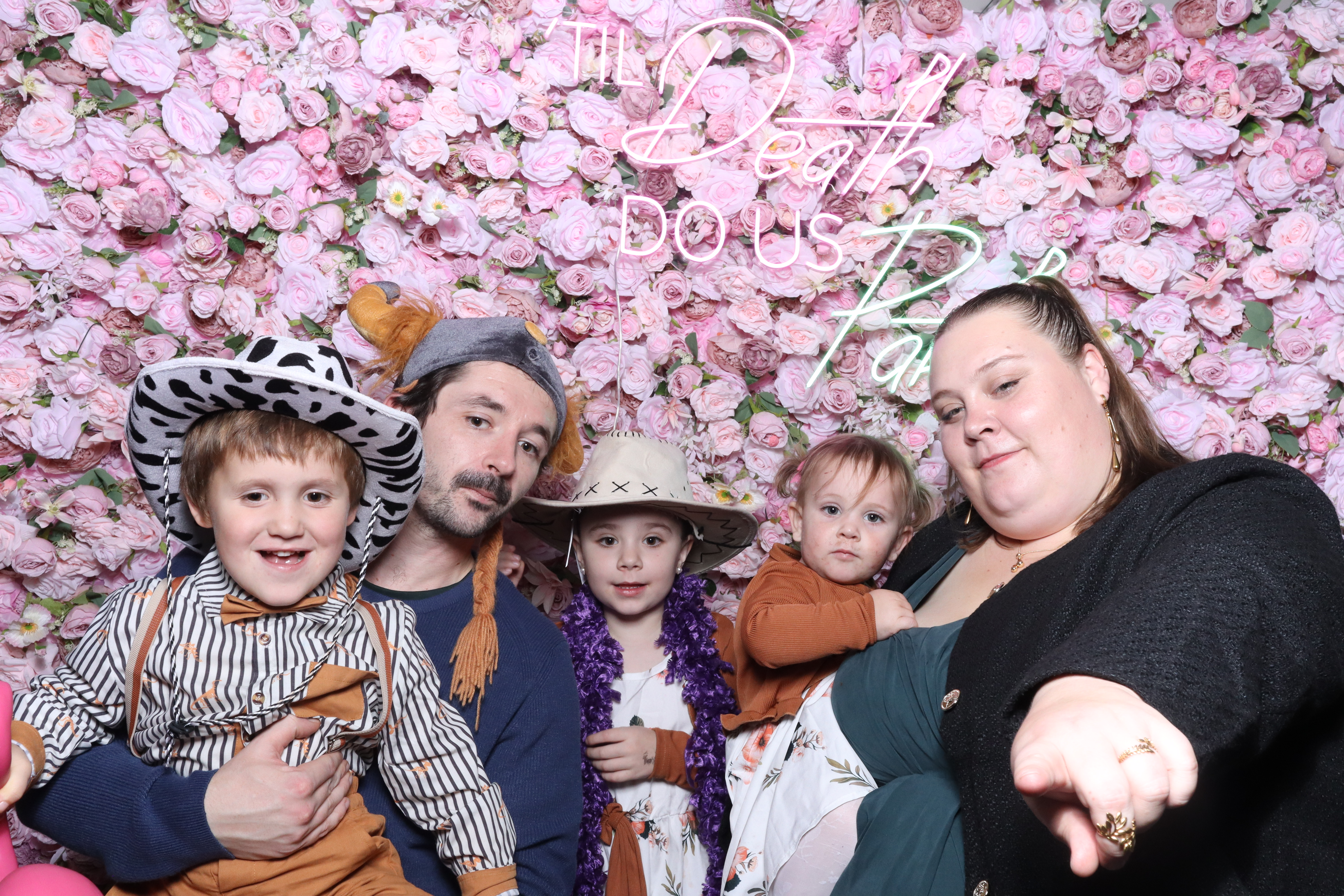 Shahanna and Taylor | View more photos from the event at gallery.magicimages.uk/u/MagicImages/Shahanna-and-Taylor