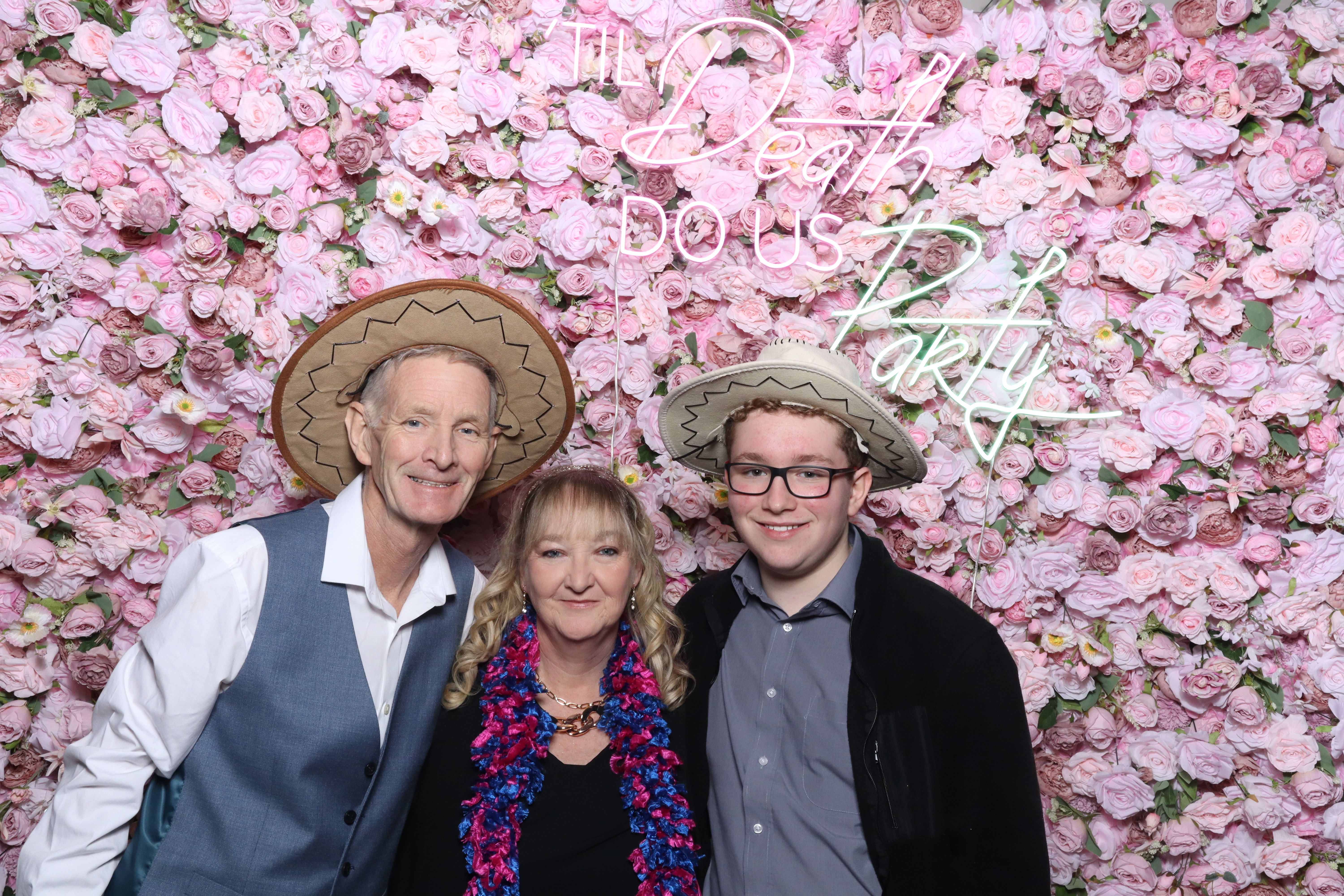Shahanna and Taylor | View more photos from the event at gallery.magicimages.uk/u/MagicImages/Shahanna-and-Taylor