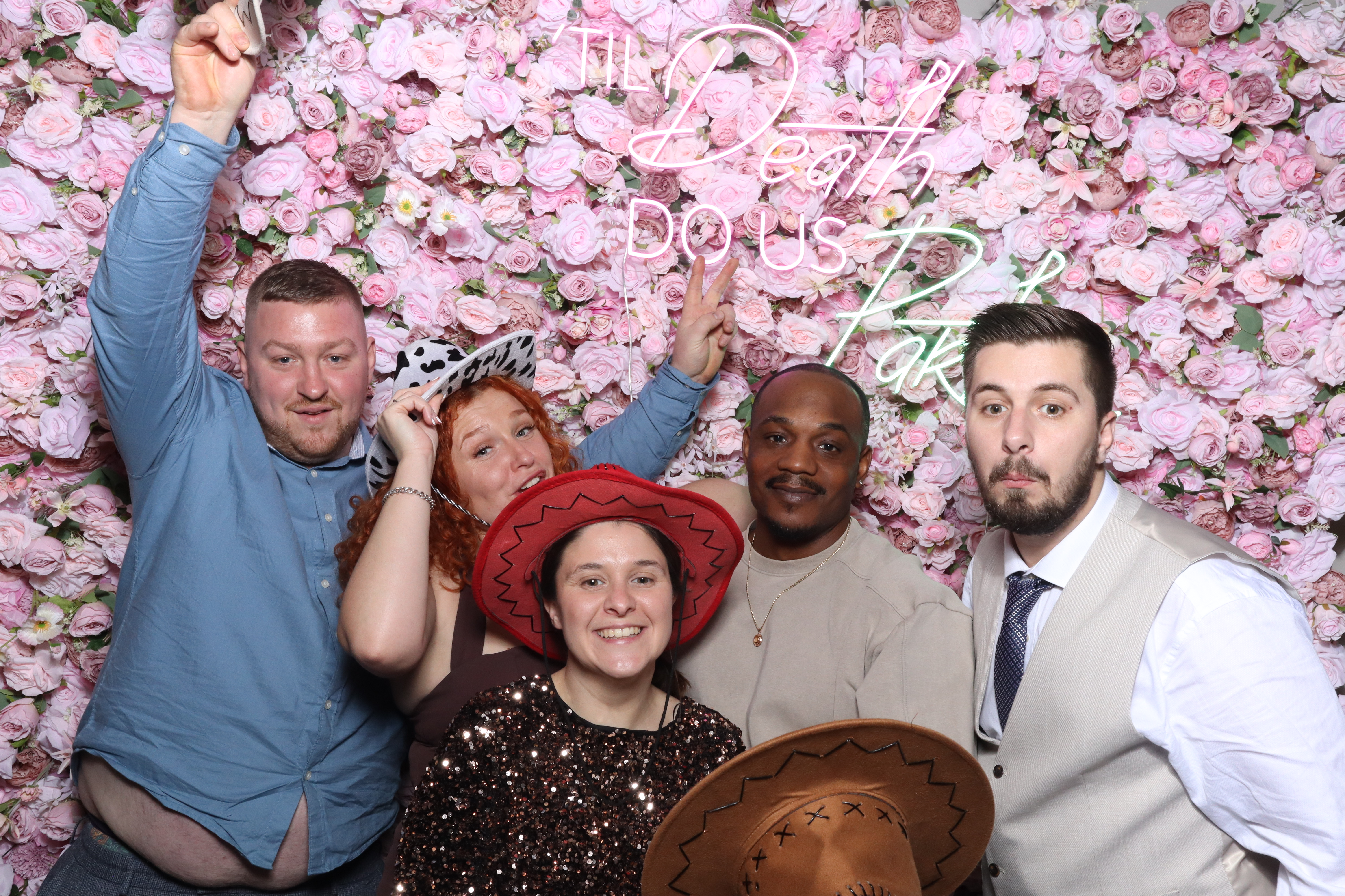 Shahanna and Taylor | View more photos from the event at gallery.magicimages.uk/u/MagicImages/Shahanna-and-Taylor