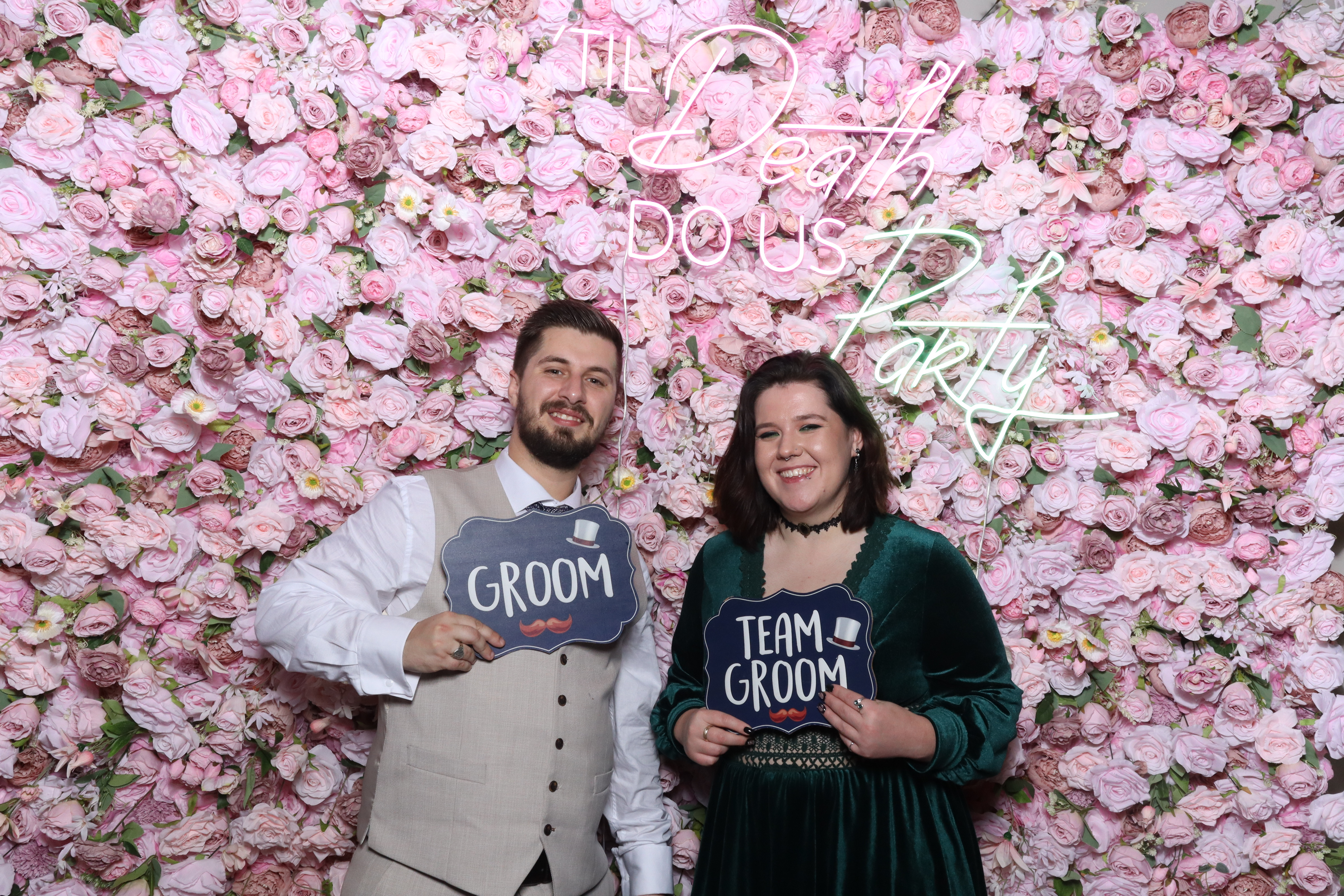 Shahanna and Taylor | View more photos from the event at gallery.magicimages.uk/u/MagicImages/Shahanna-and-Taylor