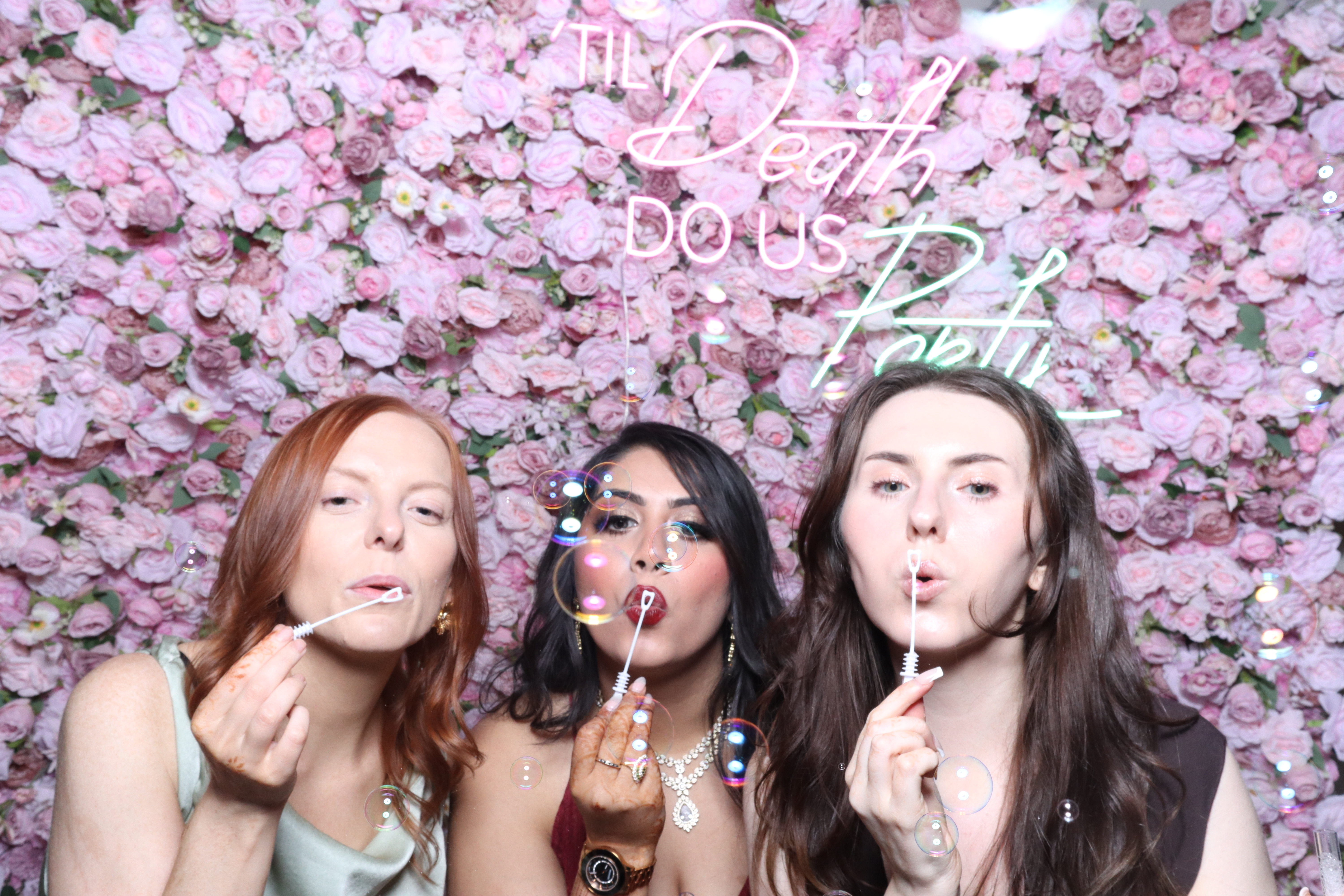 Shahanna and Taylor | View more photos from the event at gallery.magicimages.uk/u/MagicImages/Shahanna-and-Taylor