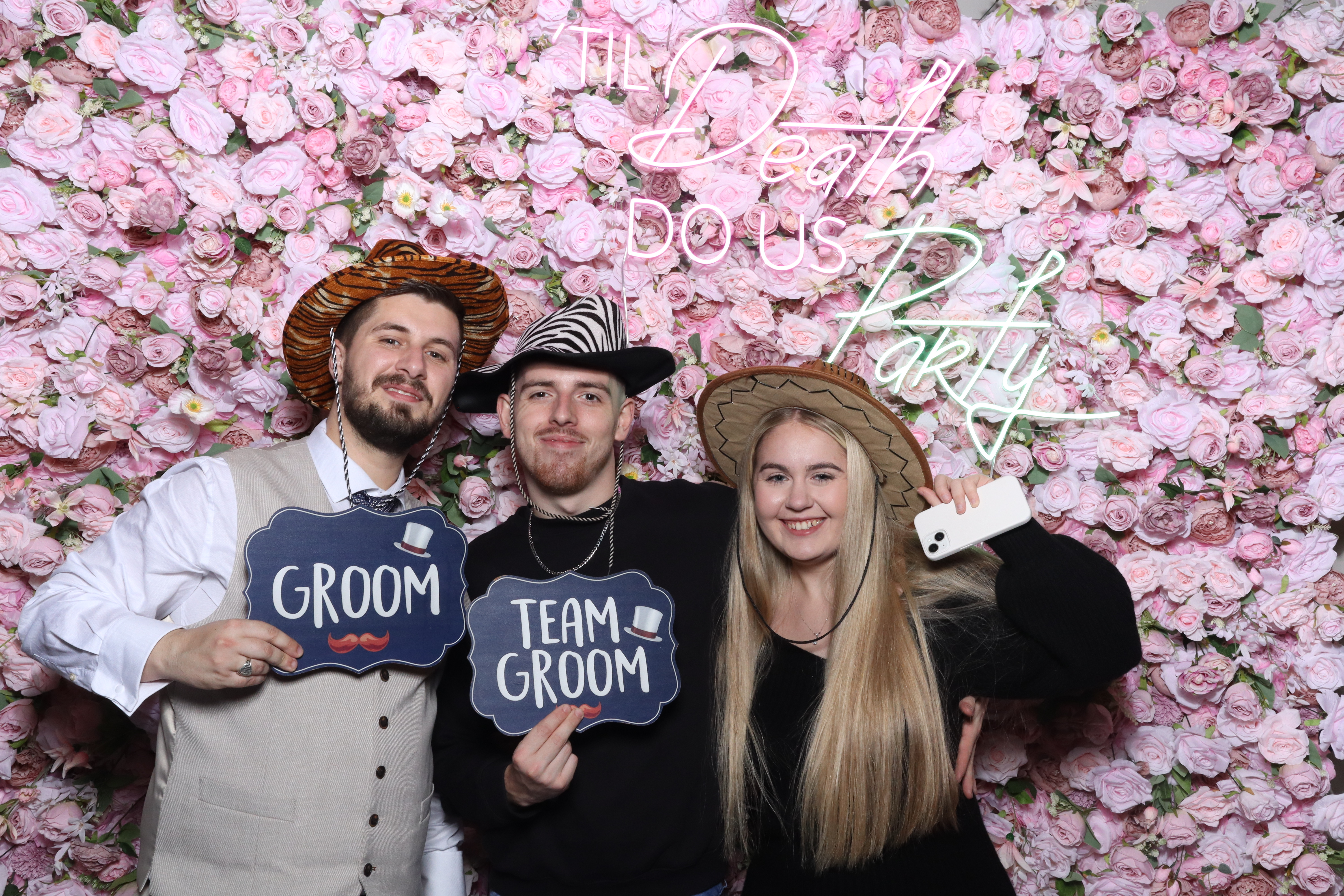 Shahanna and Taylor | View more photos from the event at gallery.magicimages.uk/u/MagicImages/Shahanna-and-Taylor