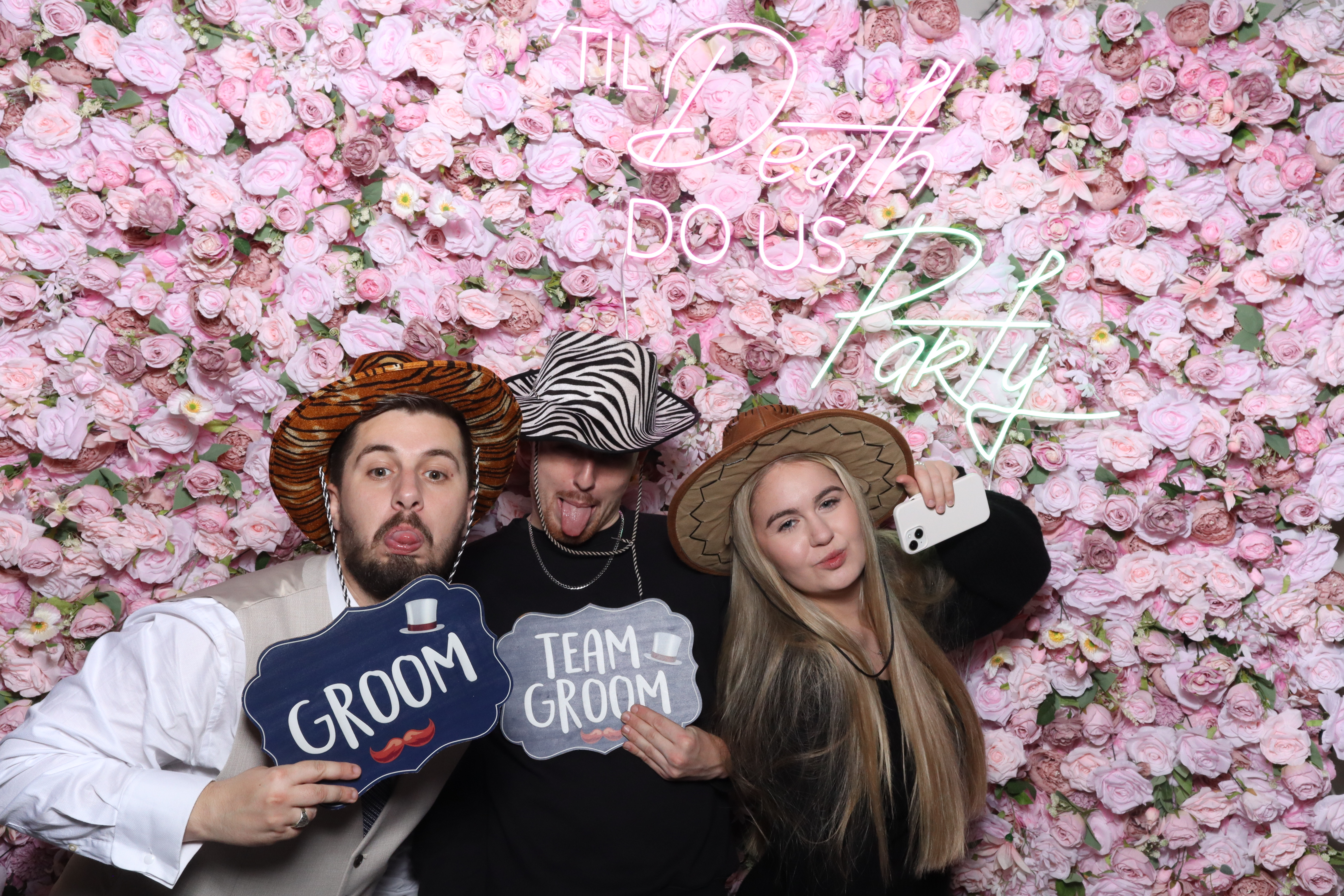 Shahanna and Taylor | View more photos from the event at gallery.magicimages.uk/u/MagicImages/Shahanna-and-Taylor