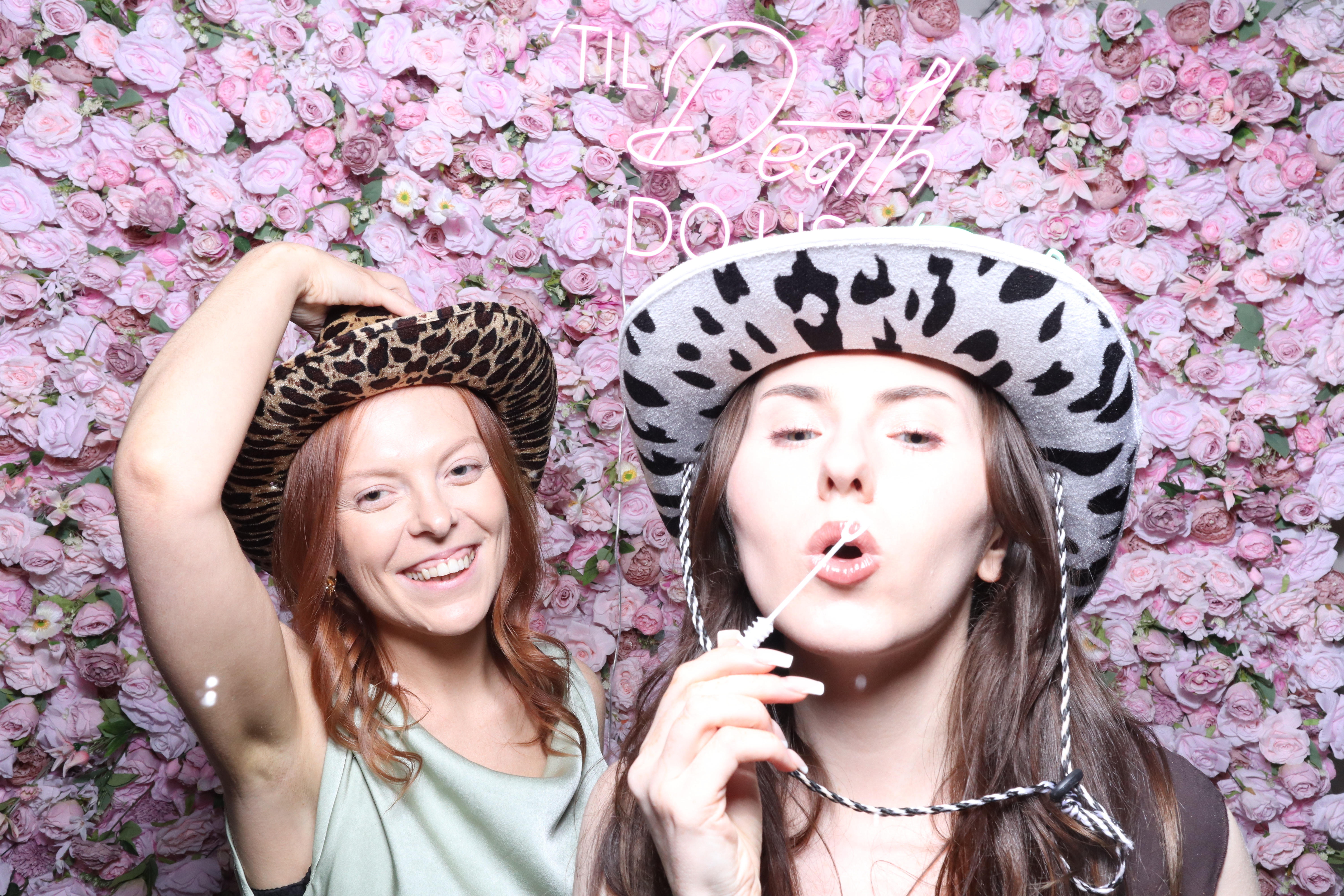 Shahanna and Taylor | View more photos from the event at gallery.magicimages.uk/u/MagicImages/Shahanna-and-Taylor