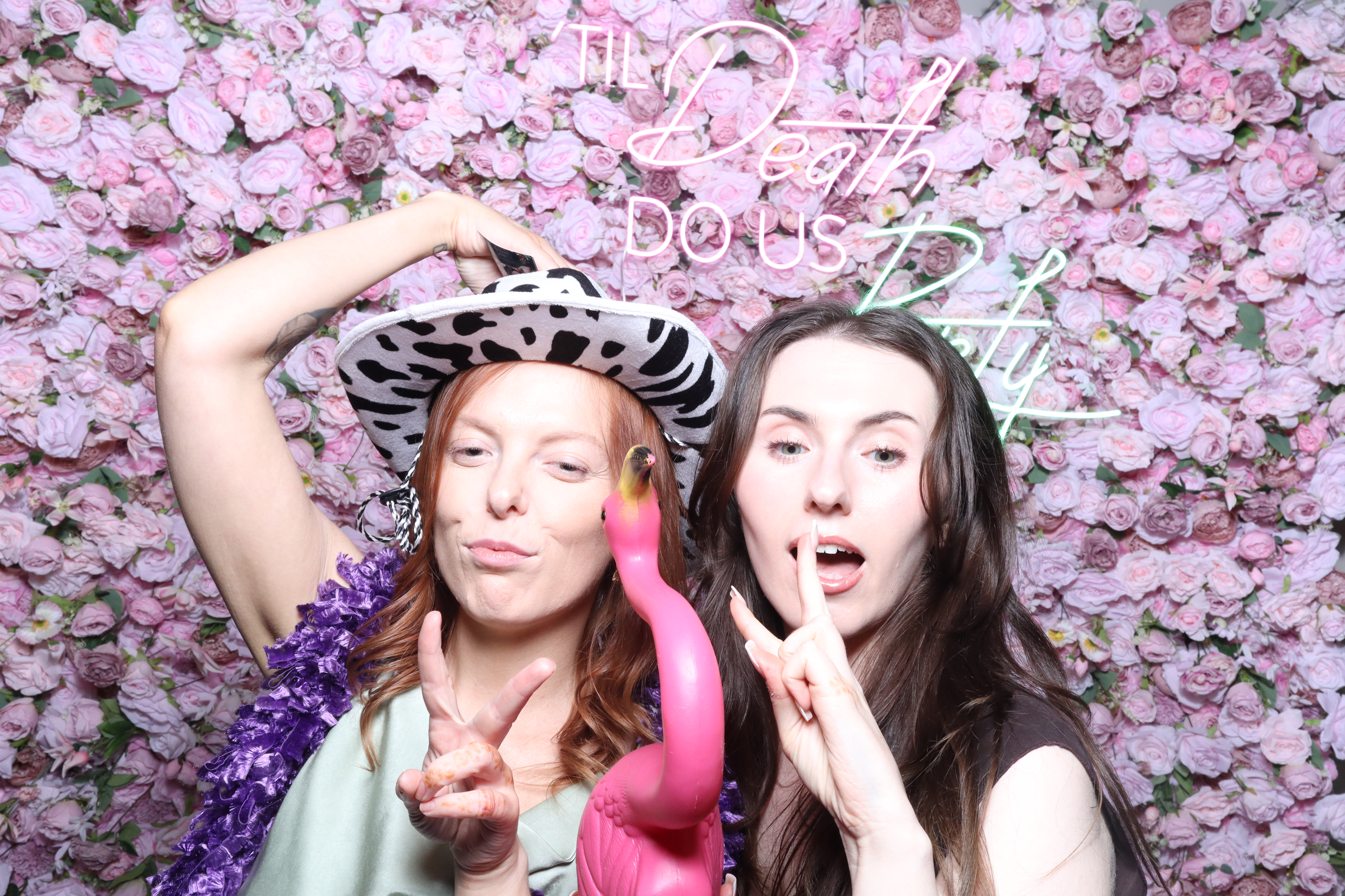 Shahanna and Taylor | View more photos from the event at gallery.magicimages.uk/u/MagicImages/Shahanna-and-Taylor