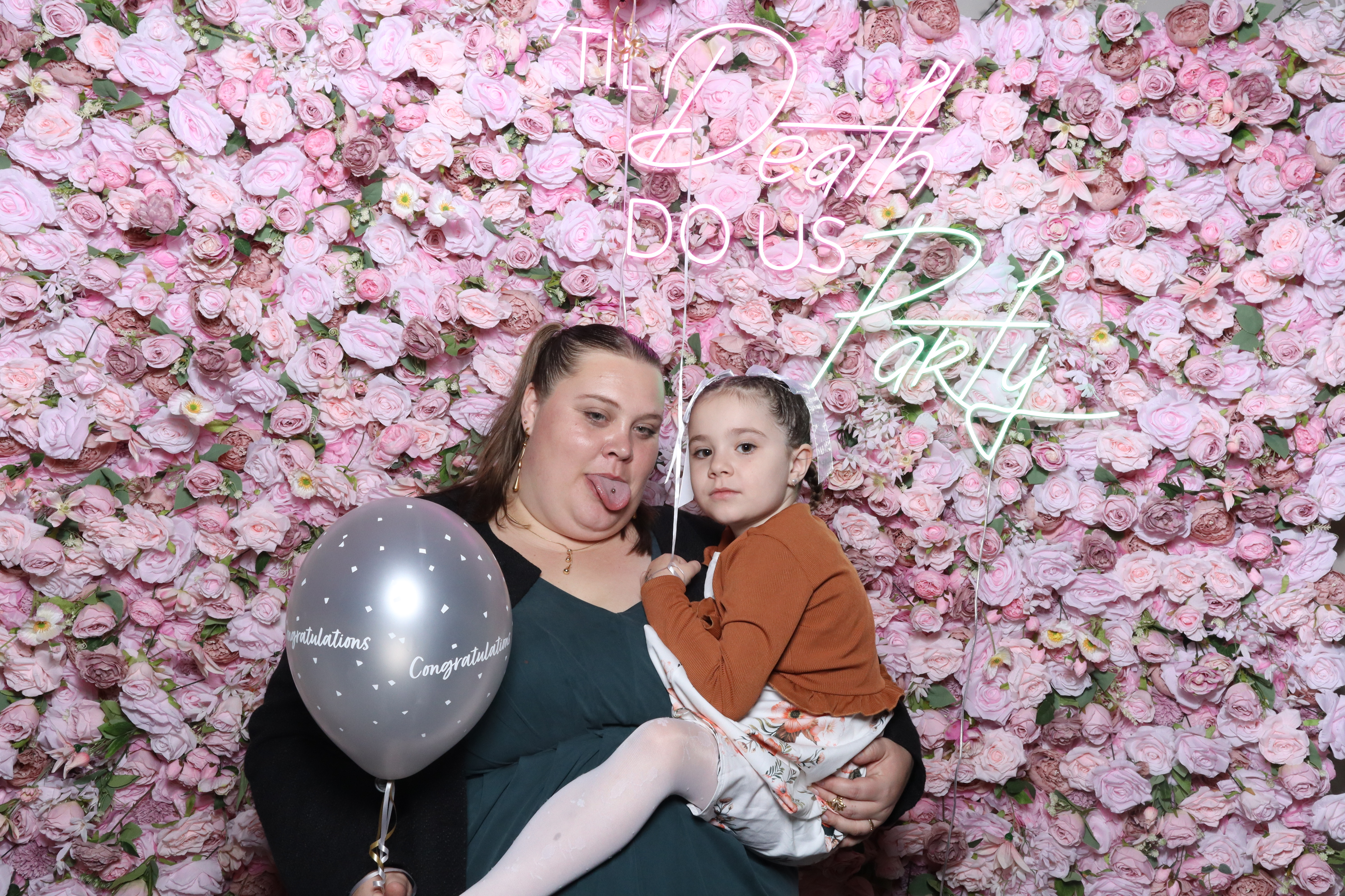 Shahanna and Taylor | View more photos from the event at gallery.magicimages.uk/u/MagicImages/Shahanna-and-Taylor