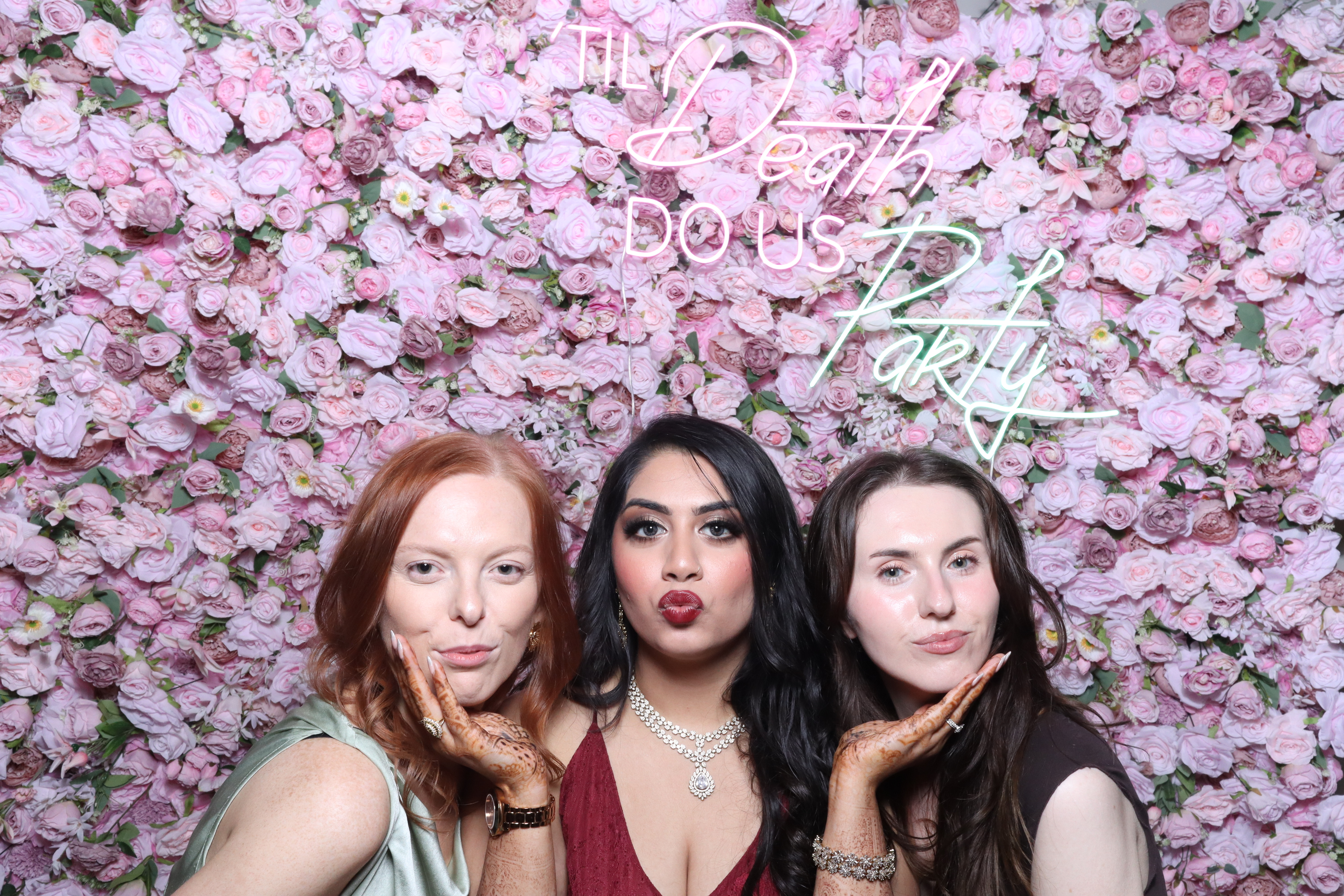 Shahanna and Taylor | View more photos from the event at gallery.magicimages.uk/u/MagicImages/Shahanna-and-Taylor