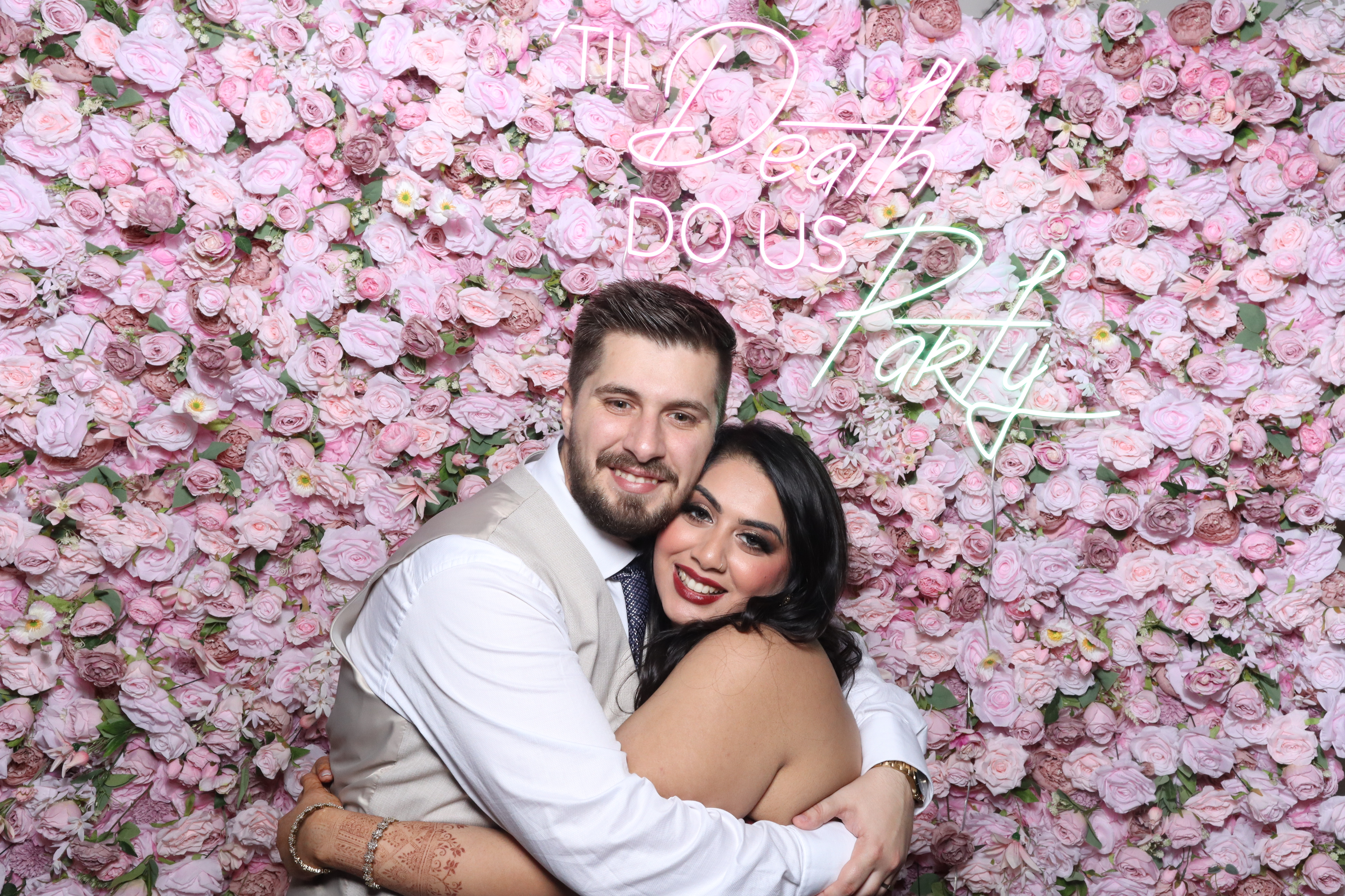 Shahanna and Taylor | View more photos from the event at gallery.magicimages.uk/u/MagicImages/Shahanna-and-Taylor