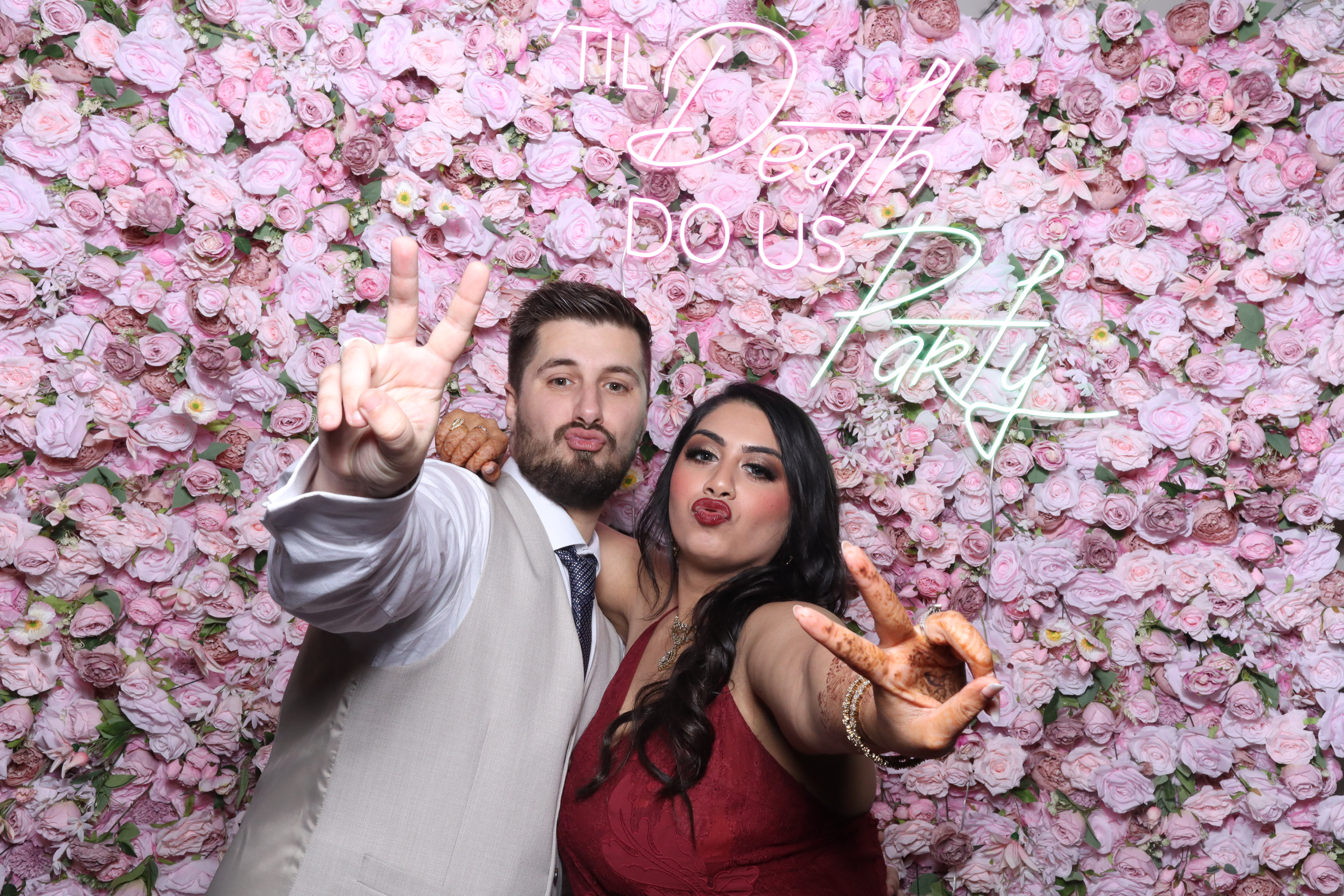 Shahanna and Taylor | View more photos from the event at gallery.magicimages.uk/u/MagicImages/Shahanna-and-Taylor