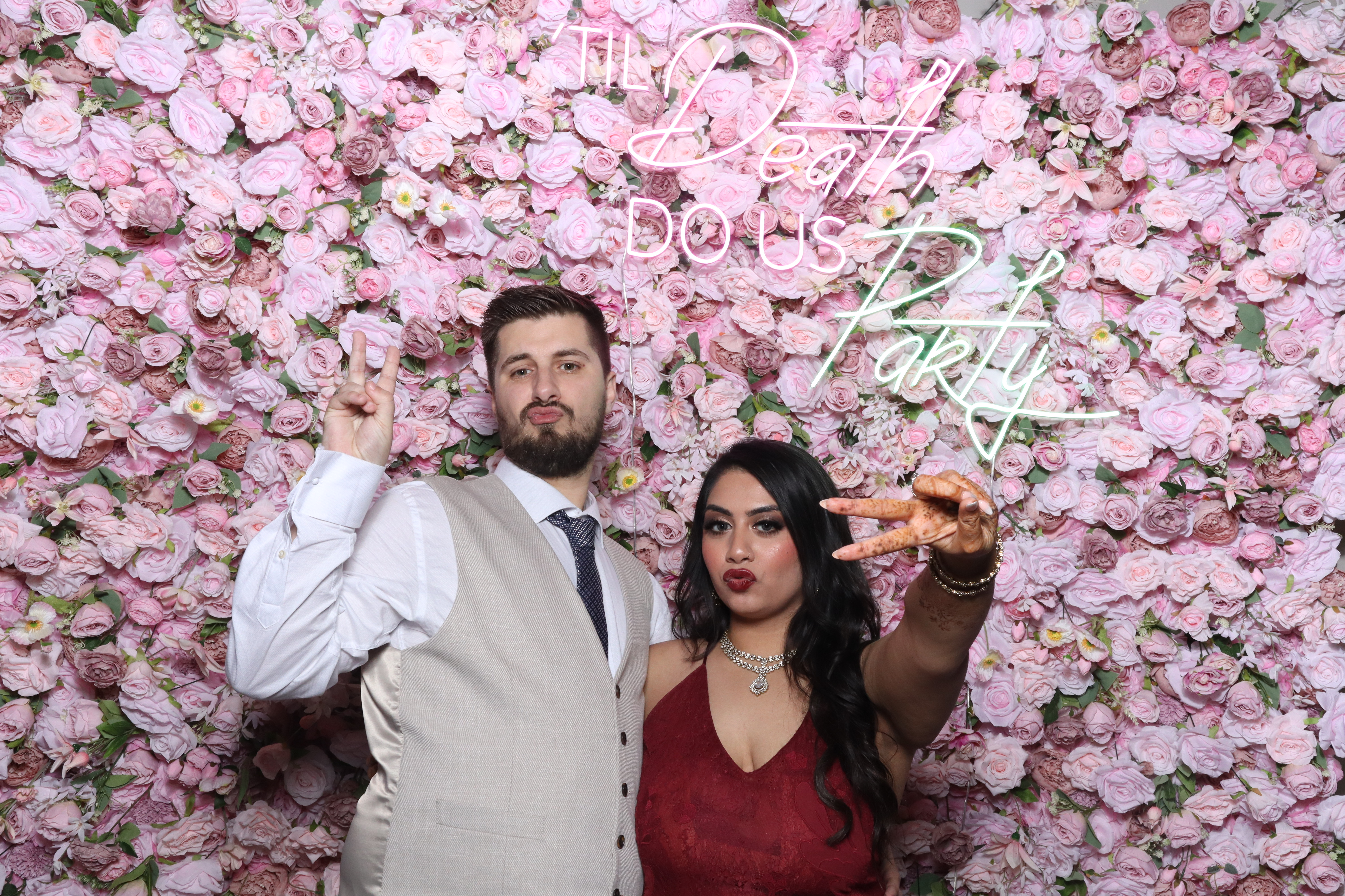 Shahanna and Taylor | View more photos from the event at gallery.magicimages.uk/u/MagicImages/Shahanna-and-Taylor