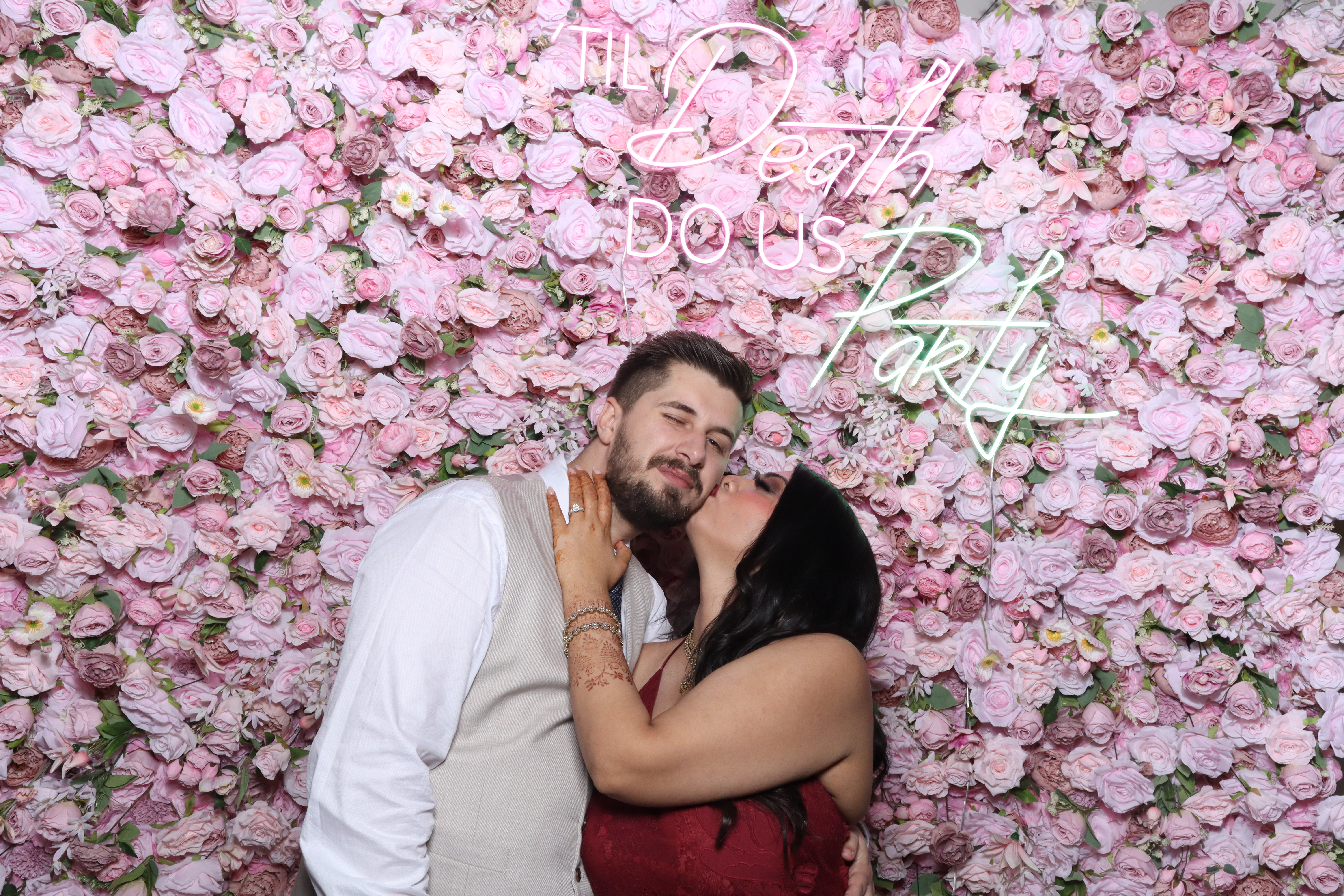 Shahanna and Taylor | View more photos from the event at gallery.magicimages.uk/u/MagicImages/Shahanna-and-Taylor