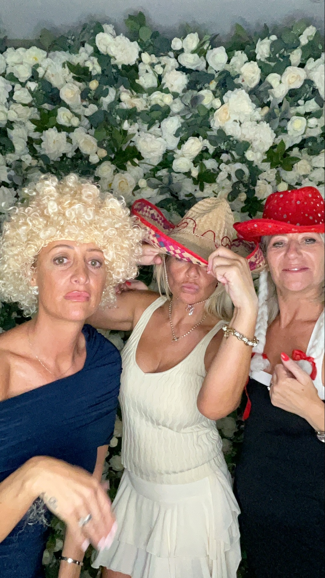 Shusma & Ade’s Wedding photo booth images  | View more photos from the event at gallery.magicimages.uk/u/MagicImages/Shusma-Ade’s-Wedding-photo-booth-images