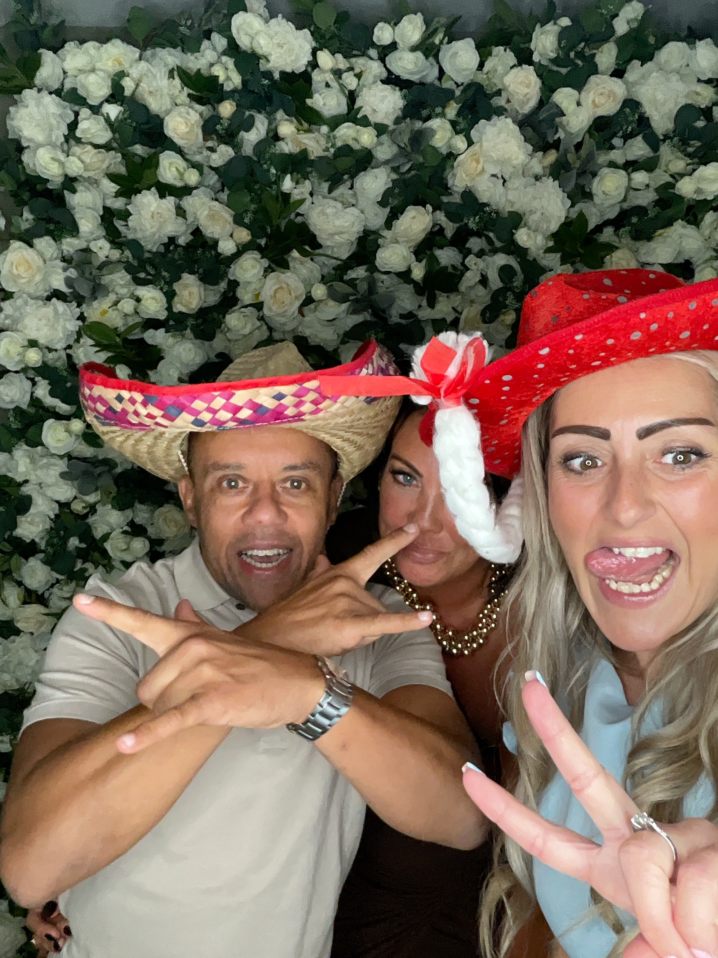 Shusma & Ade’s photo booth images  | View more photos from the event at gallery.magicimages.uk/u/MagicImages/Shusma-Ade’s-photo-booth-images