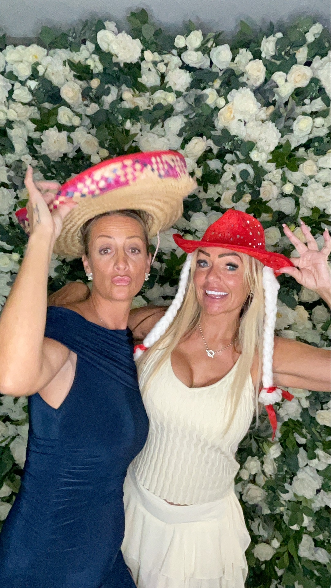 Shusma & Ade’s photo booth images  | View more photos from the event at gallery.magicimages.uk/u/MagicImages/Shusma-Ade’s-photo-booth-images