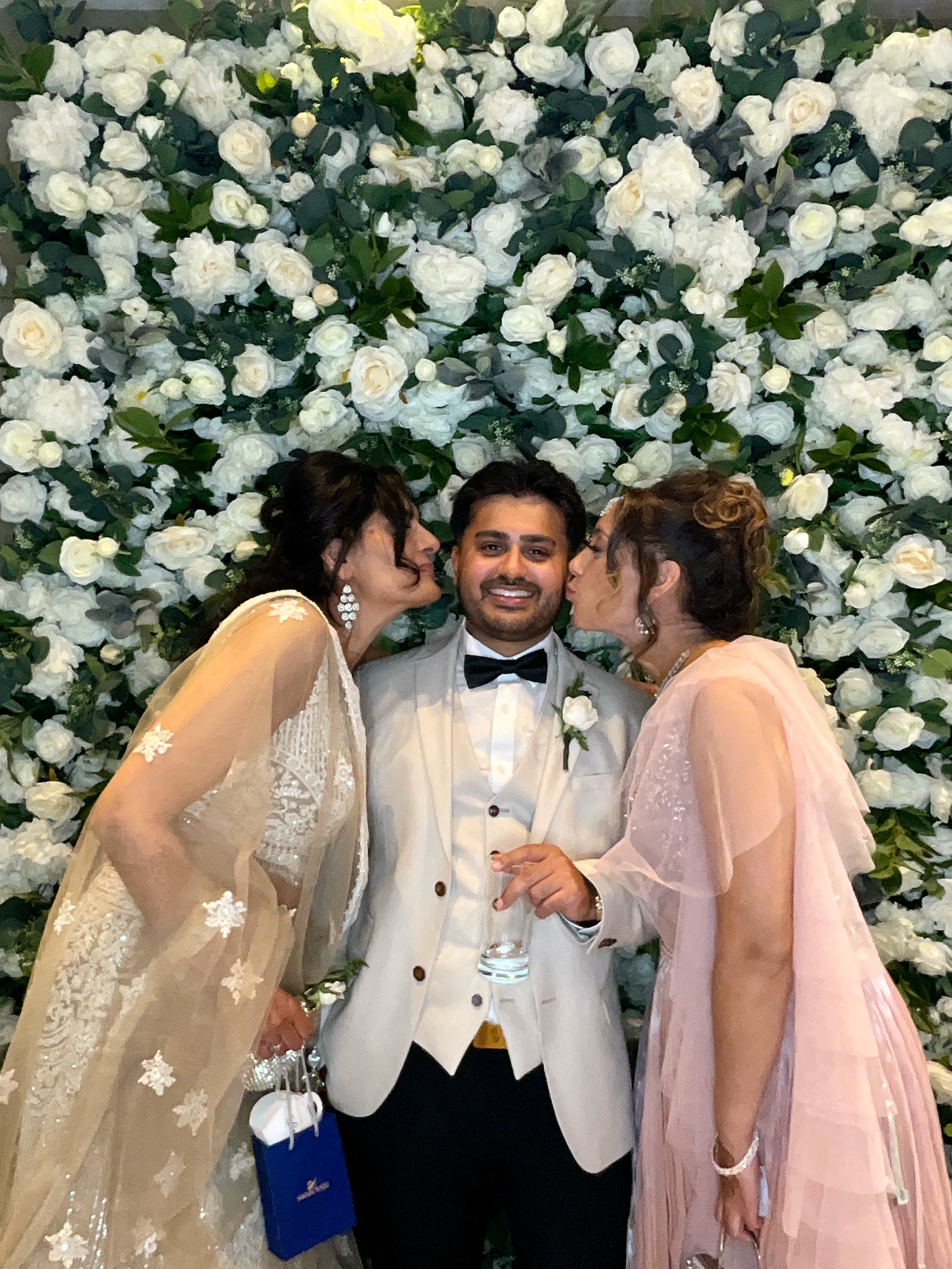 Shusma & Ade’s photo booth images  | View more photos from the event at gallery.magicimages.uk/u/MagicImages/Shusma-Ade’s-photo-booth-images