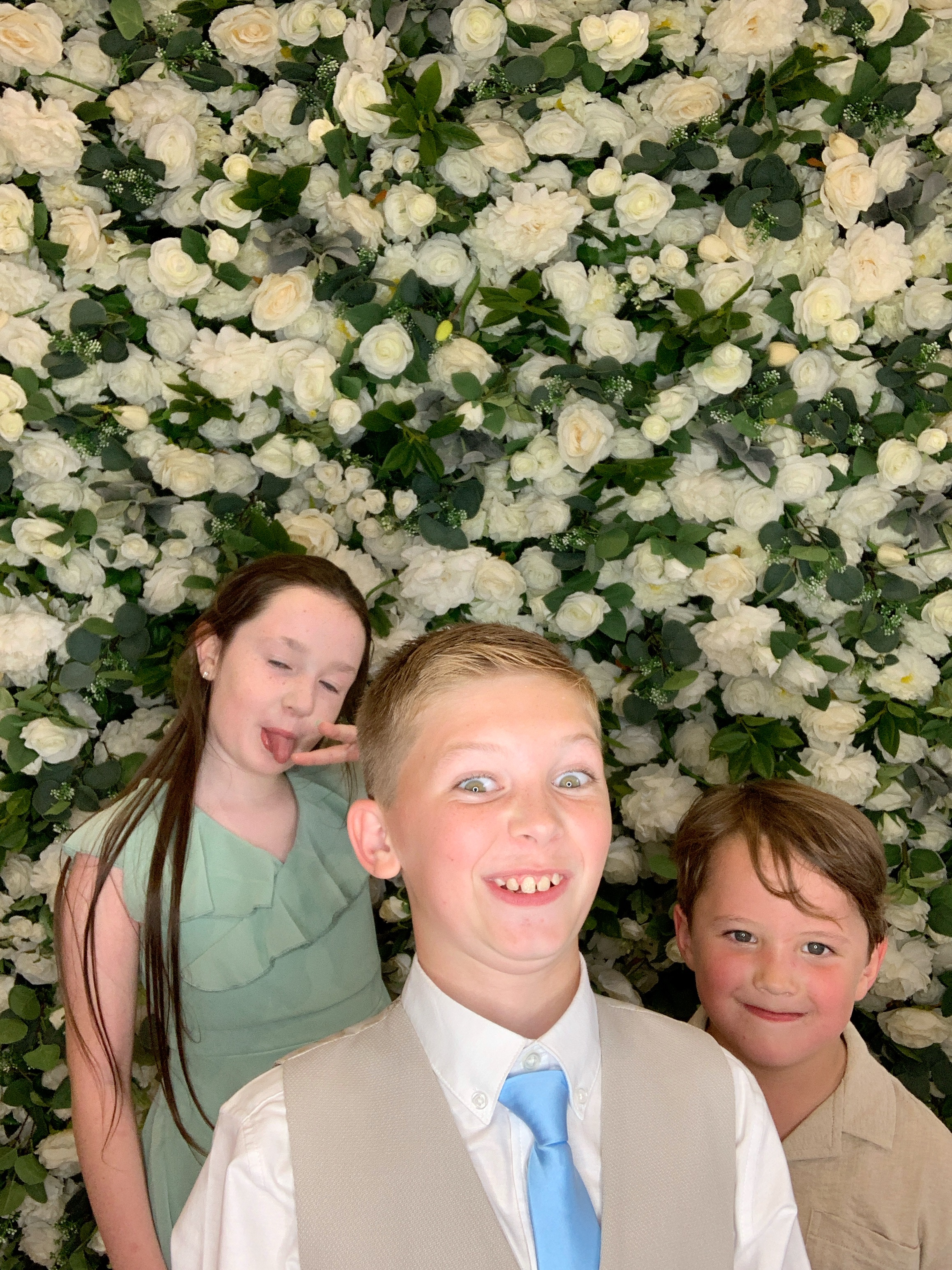 Sophie & Carl Photo Booth Images  | View more photos from the event at gallery.magicimages.uk/u/MagicImages/Sophie-Carl-Photo-Booth-Images