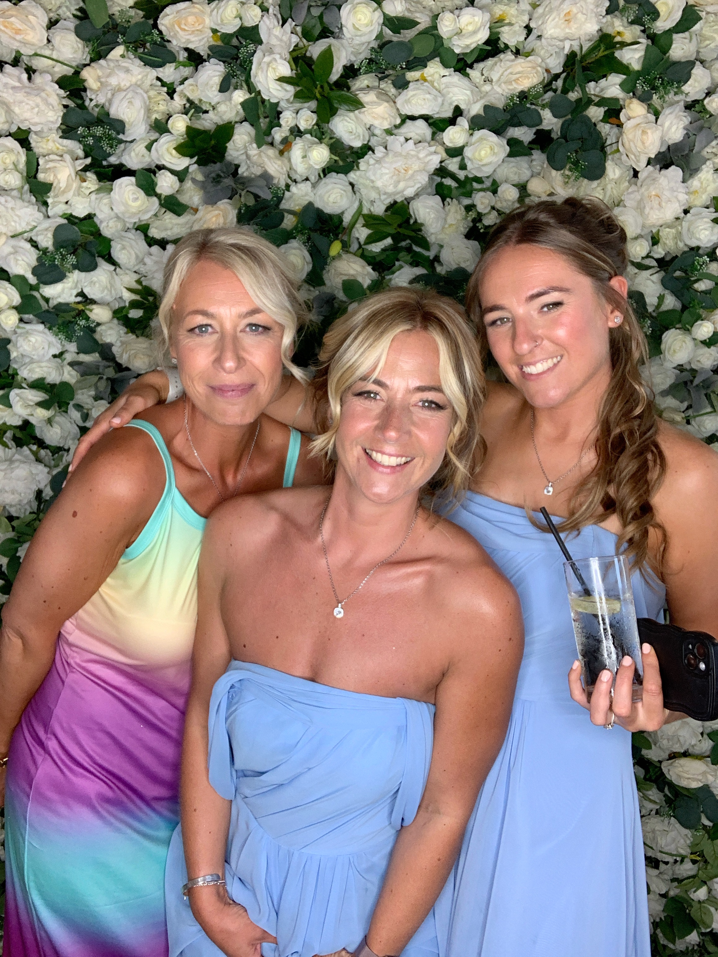 Sophie & Carl Photo Booth Images  | View more photos from the event at gallery.magicimages.uk/u/MagicImages/Sophie-Carl-Photo-Booth-Images