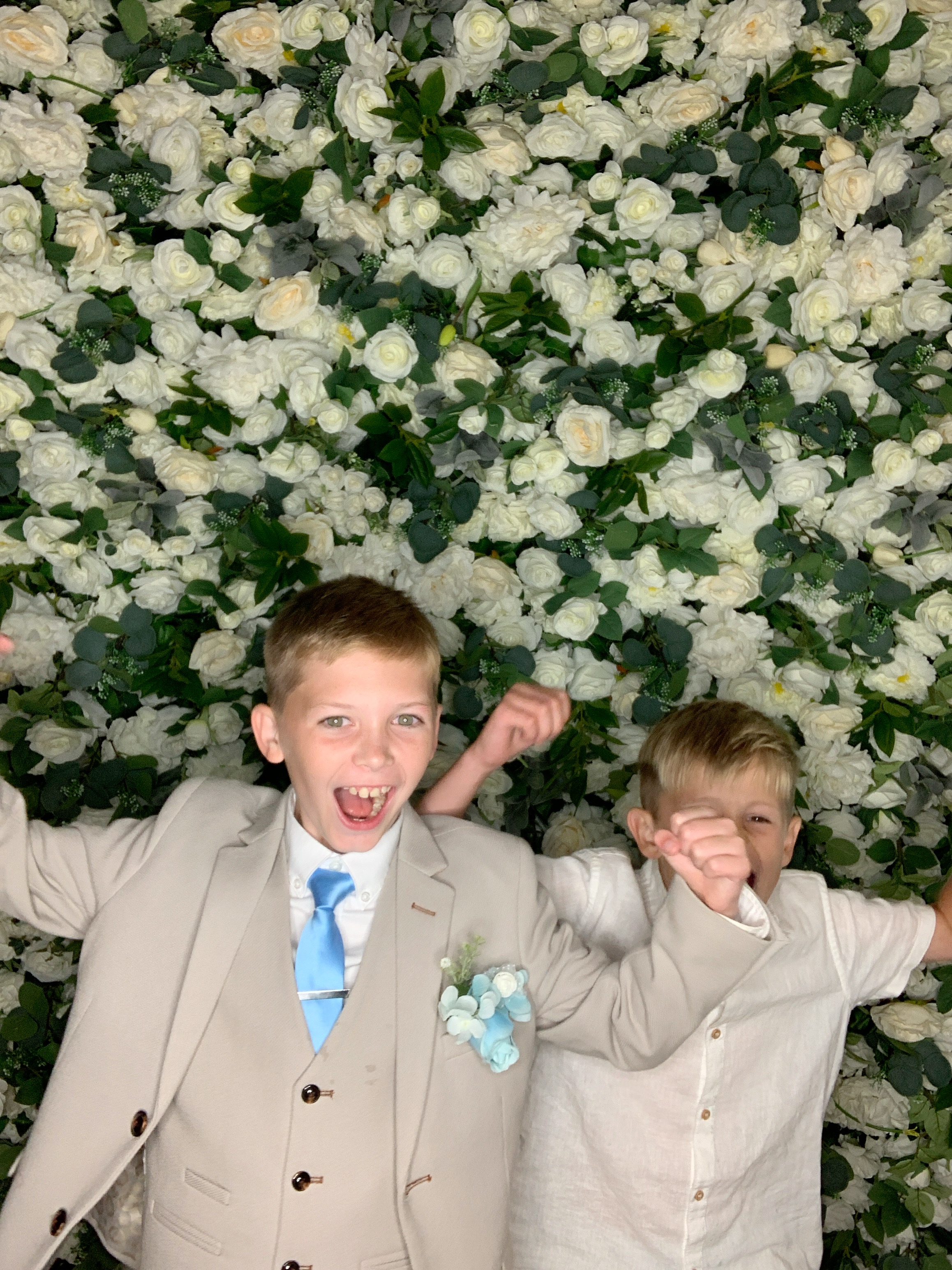 Sophie & Carl Photo Booth Images  | View more photos from the event at gallery.magicimages.uk/u/MagicImages/Sophie-Carl-Photo-Booth-Images