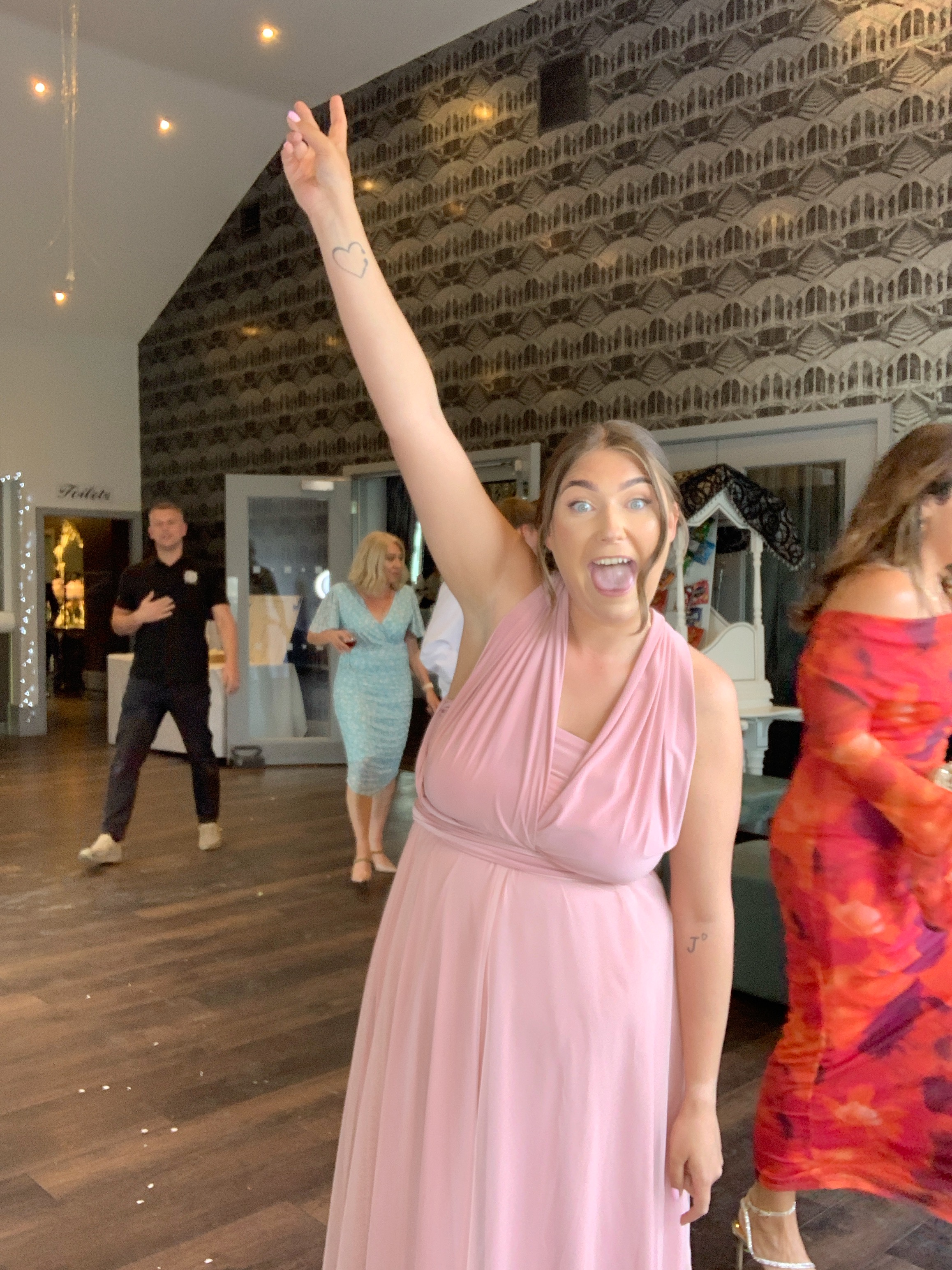 Sophie & Elliott  | View more photos from the event at gallery.magicimages.uk/u/MagicImages/Sophie-Elliott