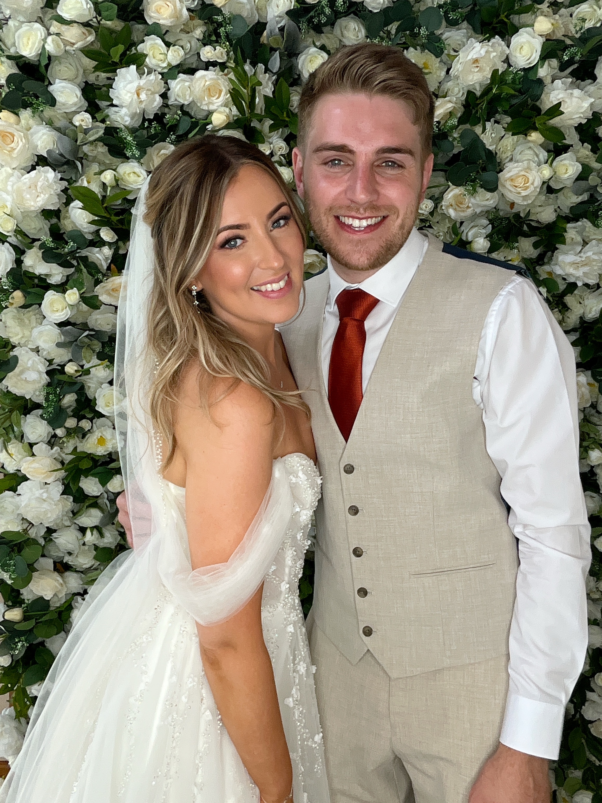 Sophie & Joe Photo booth images  | View more photos from the event at gallery.magicimages.uk/u/MagicImages/Sophie-Joe-Photo-booth-images