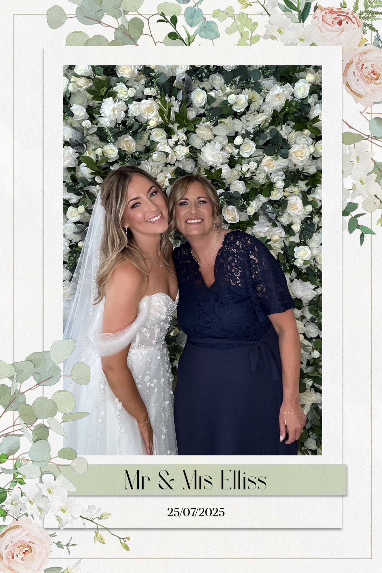 Sophie & Joe Photo booth images  | View more photos from the event at gallery.magicimages.uk/u/MagicImages/Sophie-Joe-Photo-booth-images