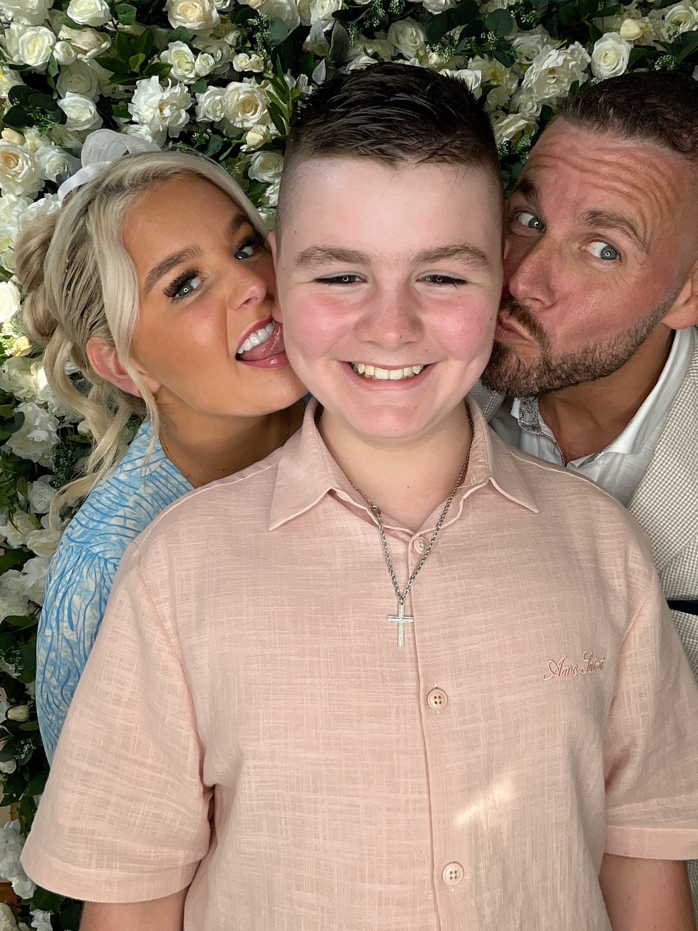 Sophie & Joe Photo booth images  | View more photos from the event at gallery.magicimages.uk/u/MagicImages/Sophie-Joe-Photo-booth-images